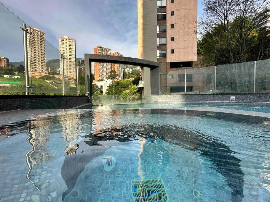 202 Family Haven in El Poblado: Spacious & charming