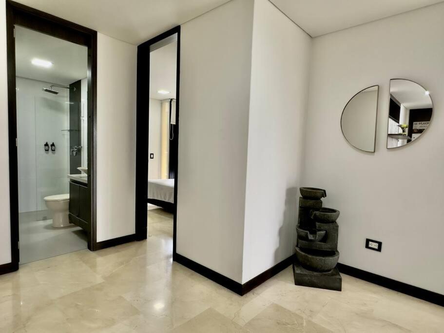 202 Family Haven in El Poblado: Spacious & charming