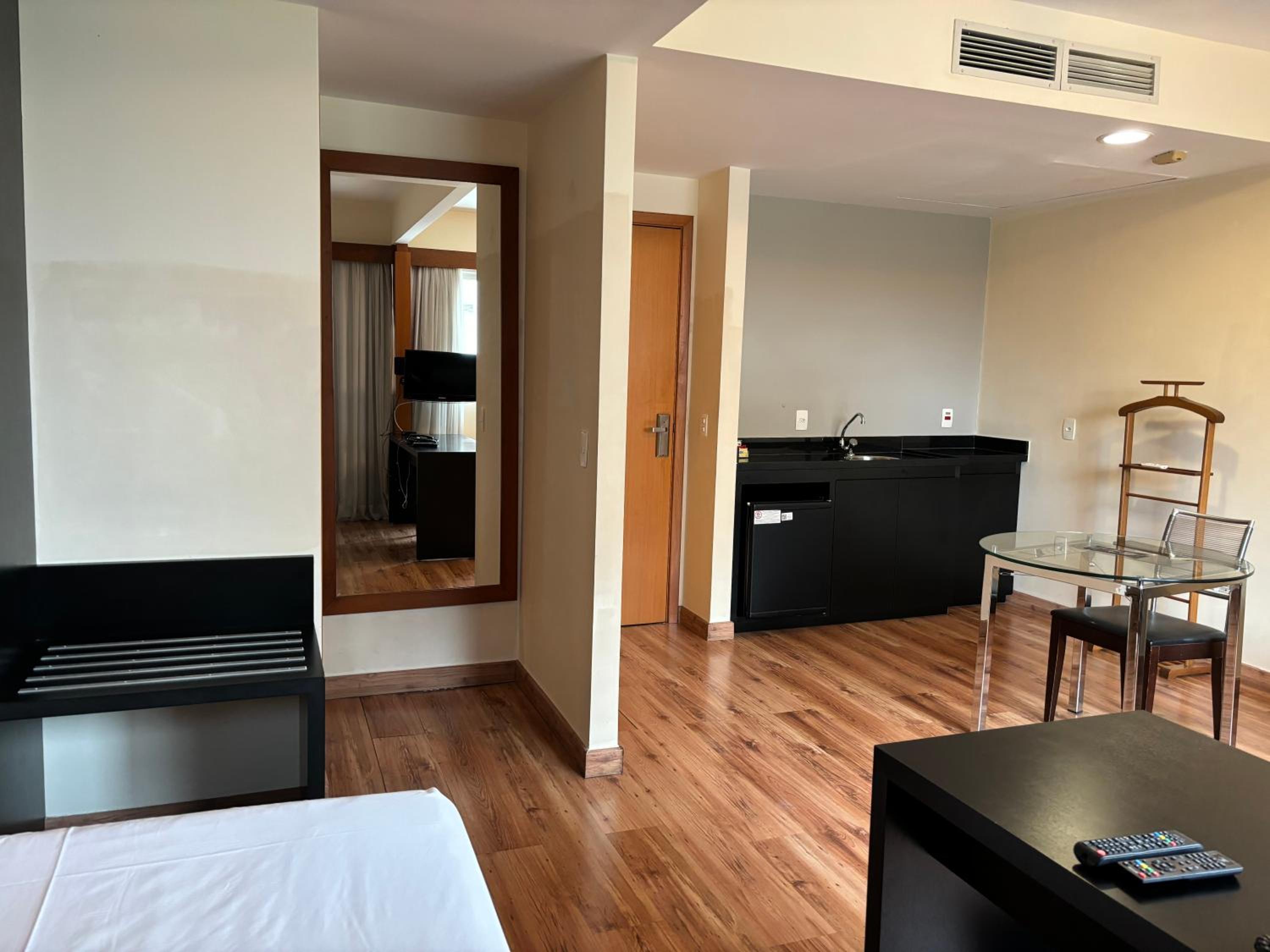 Flat 5 min Metrô Paraíso Av Paulista