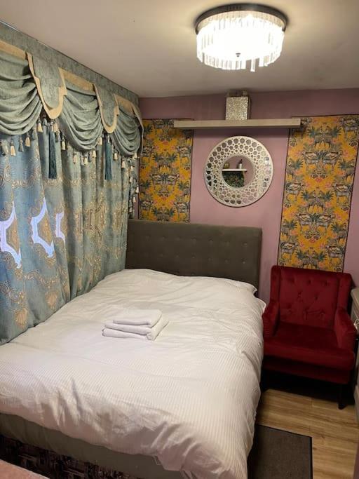 Enfield's Premier Holiday Oasis
