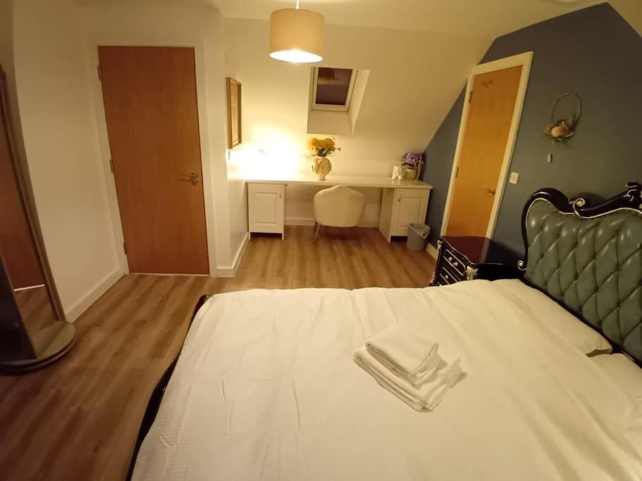 Enfield's Premier Holiday Oasis
