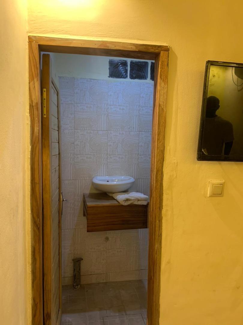 ETOUDI
