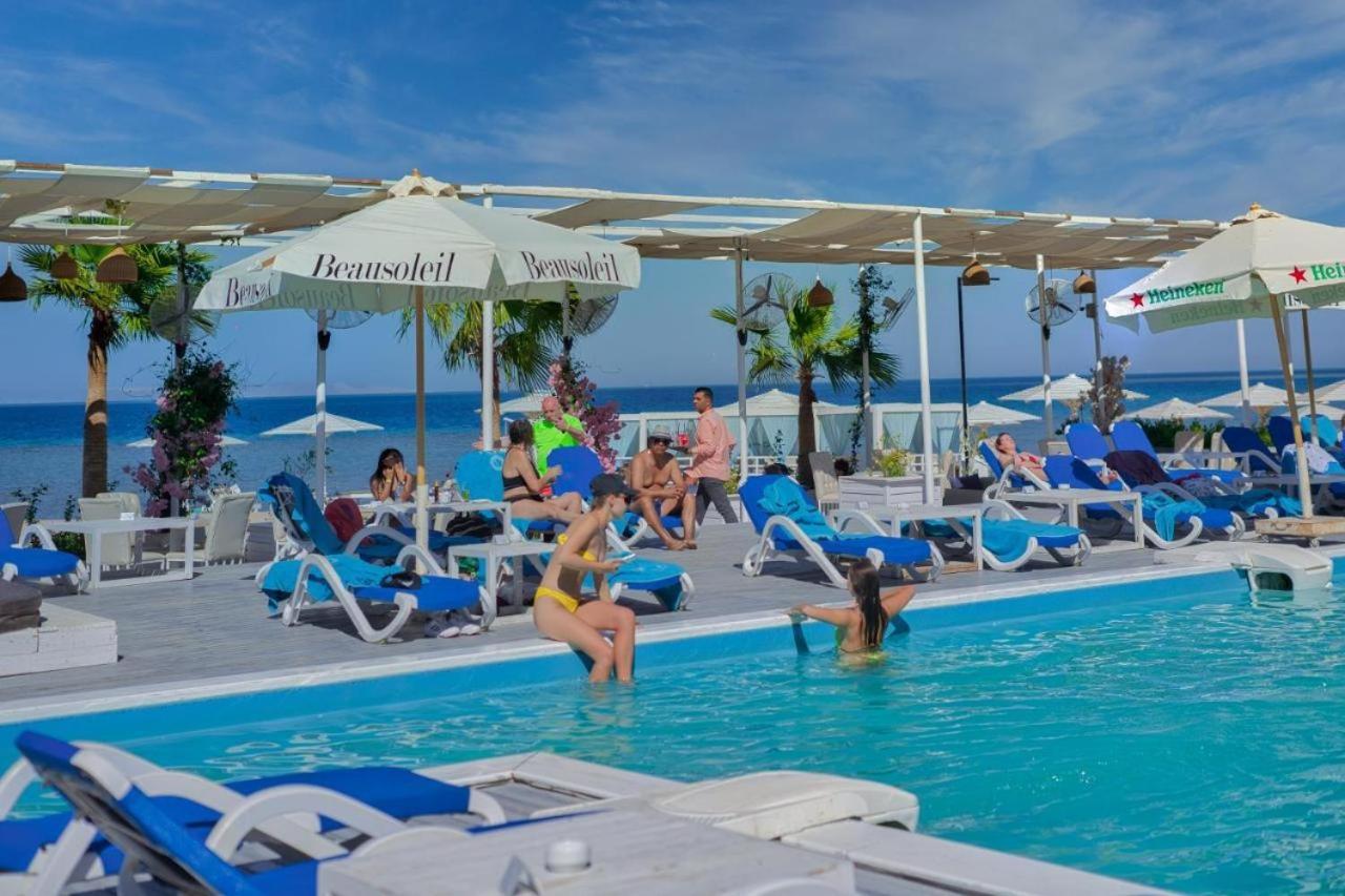 Selena Bay Resort and private Beach Club