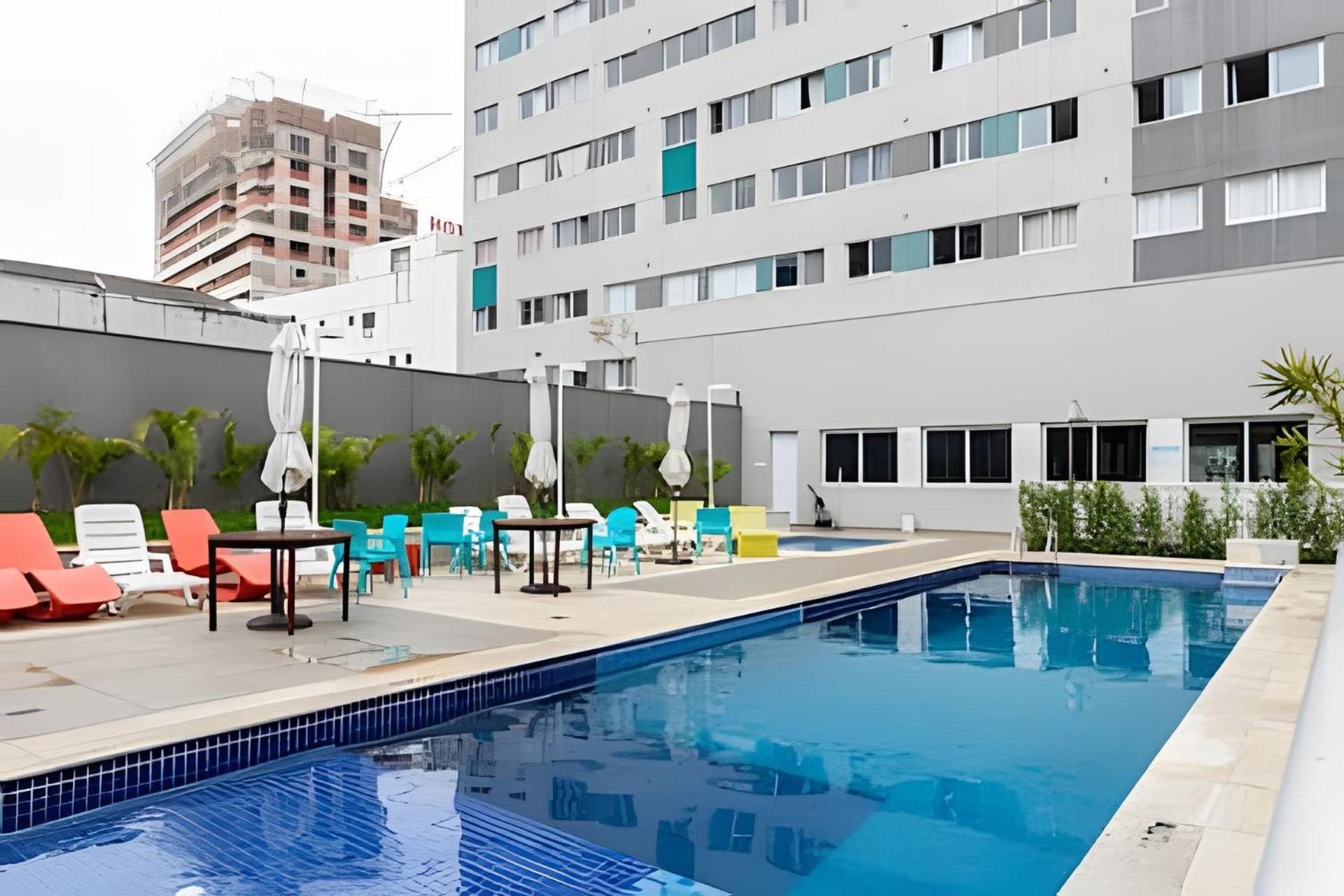 Novo e Anastacia Studio no Belenzinho/Piscina
