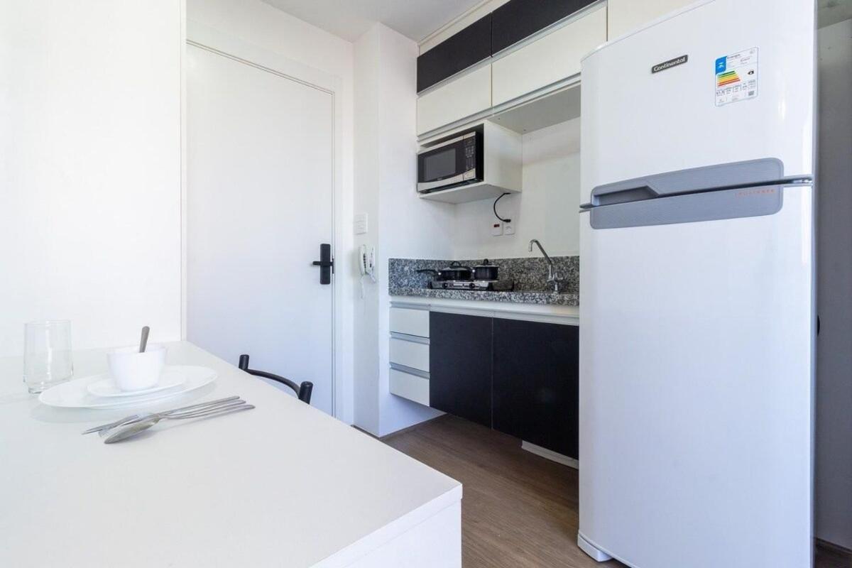 Studio no Coração do Brás | Piscina + Metrô