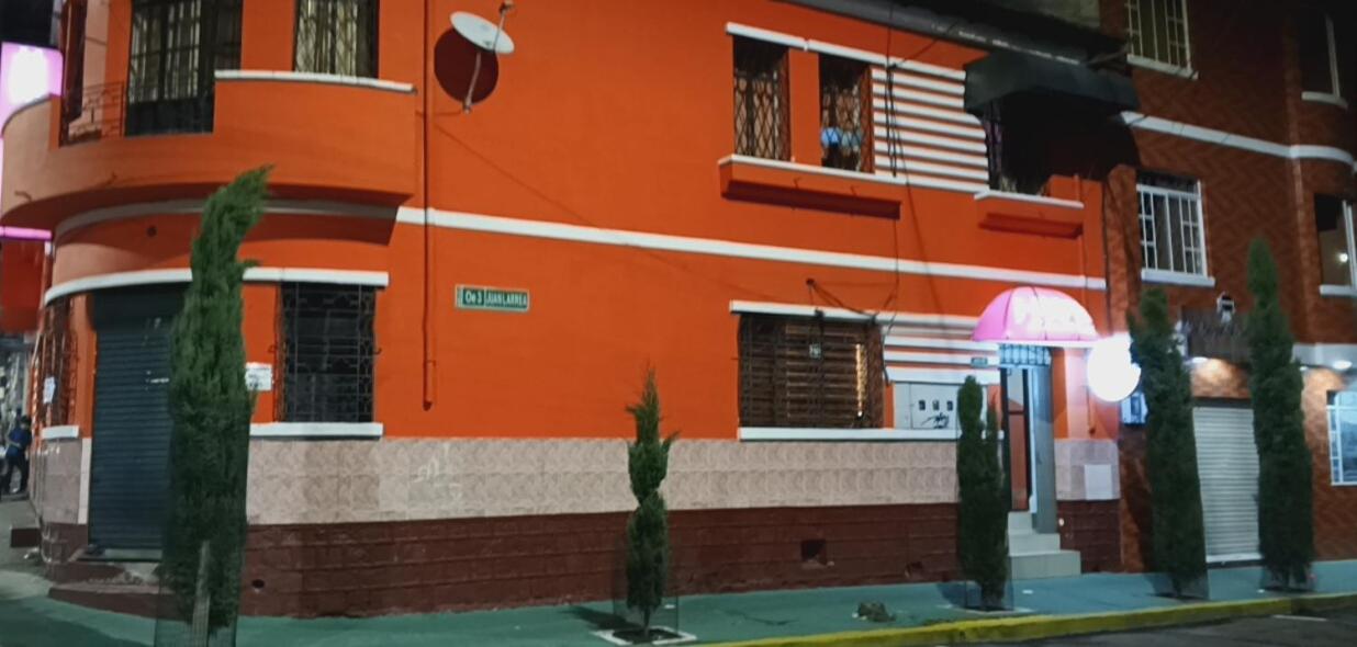 HOSTAL CALIFORNIA STAR QUITO
