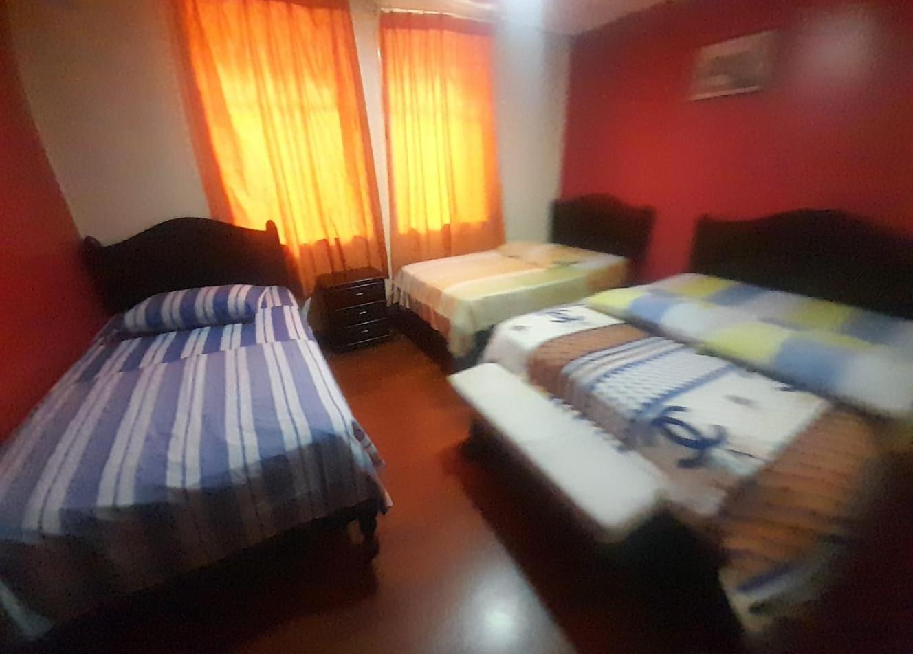 HOSTAL CALIFORNIA STAR QUITO