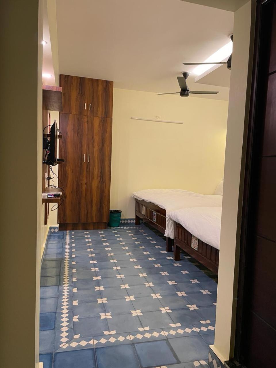 Photo 18