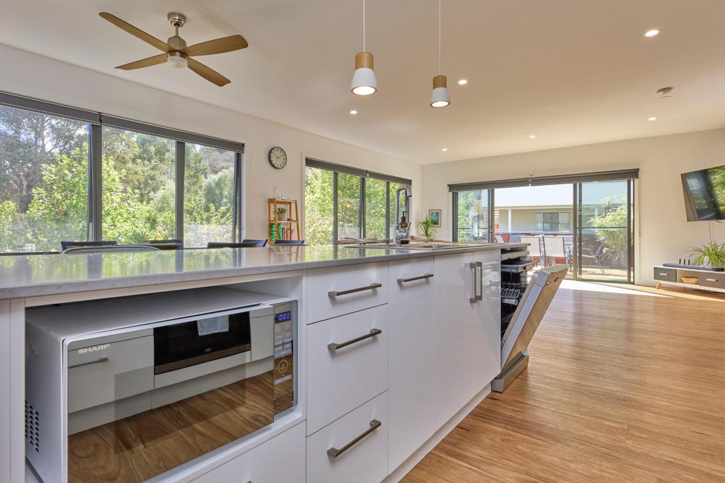 The Gorge Townhouse, stunning home & location!