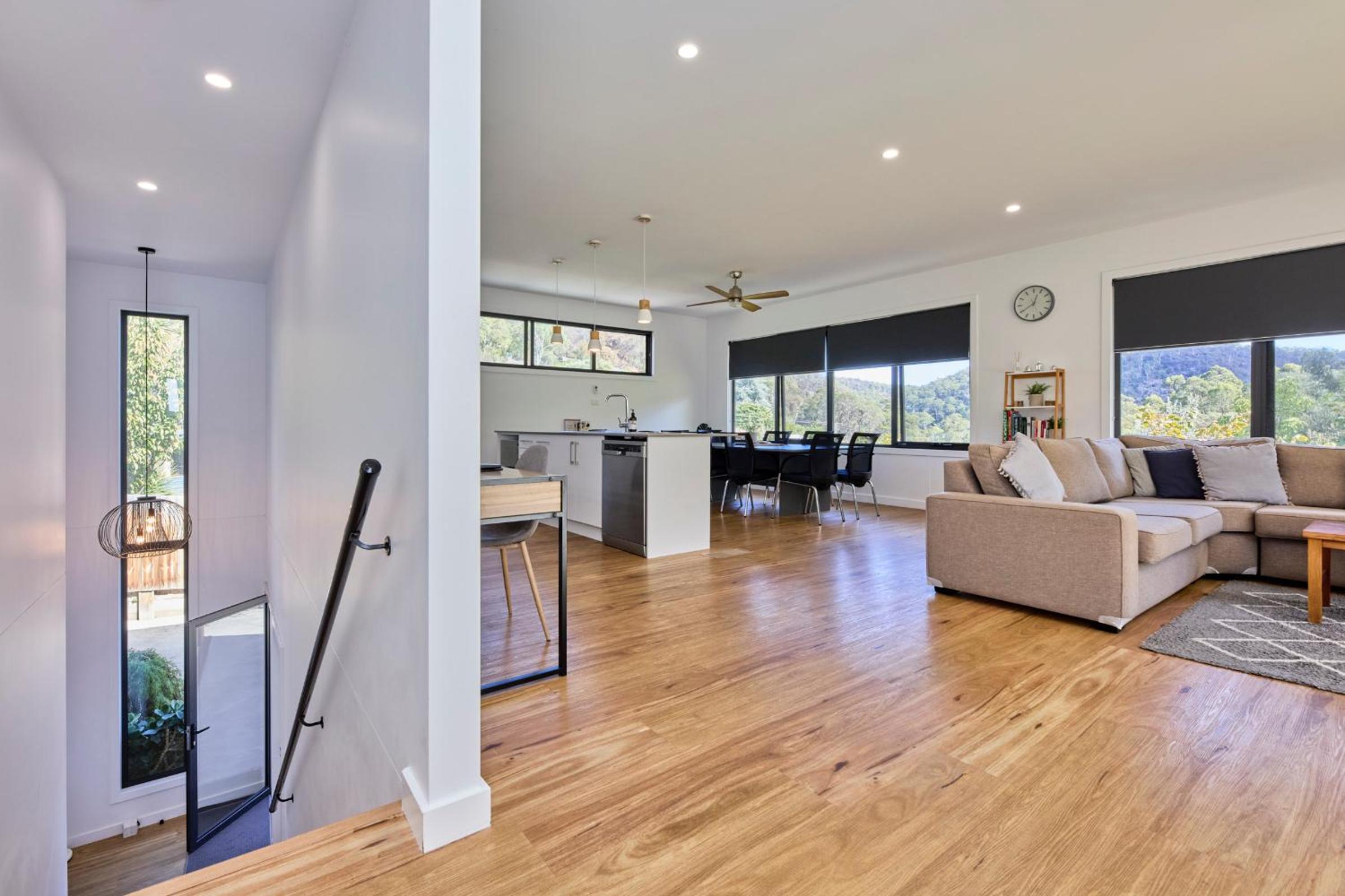 The Gorge Townhouse, stunning home & location!