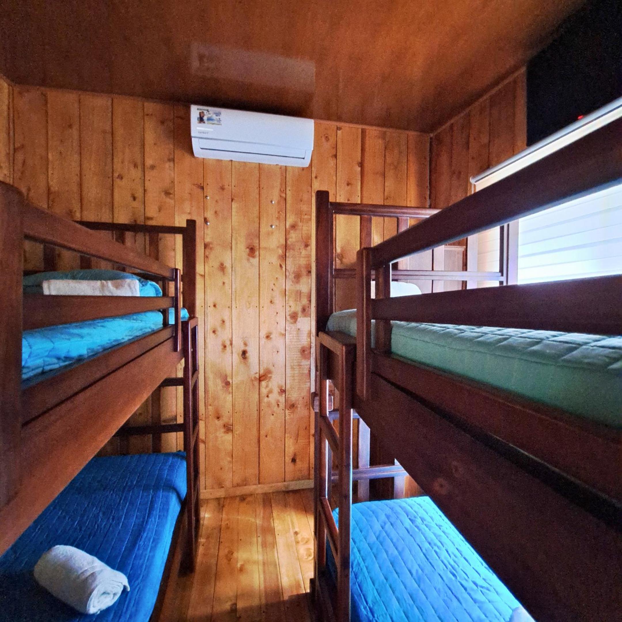 CABINAS BALLENA AZUL