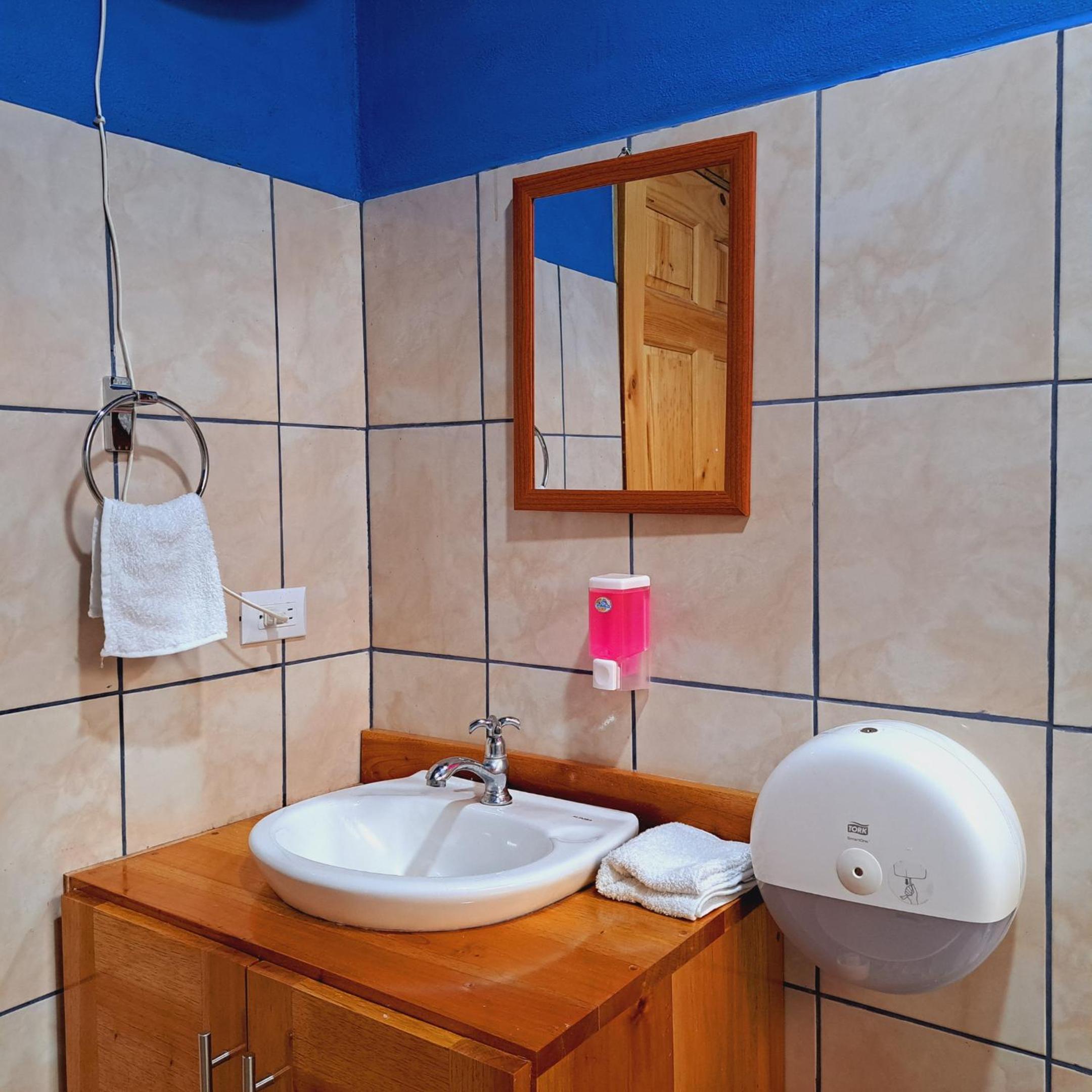 CABINAS BALLENA AZUL