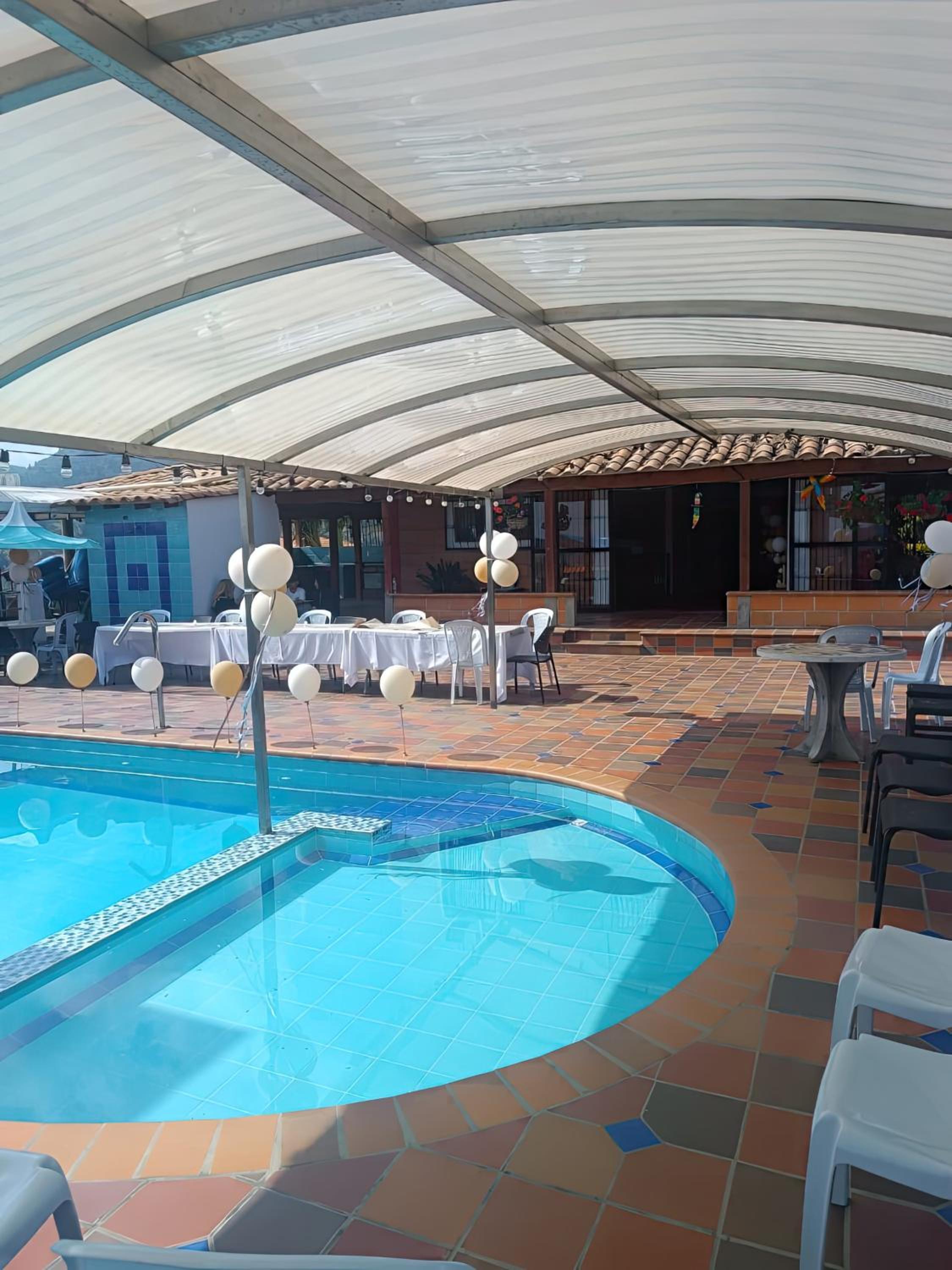 Finca con Piscina Privada/Jacuzzi/Asador