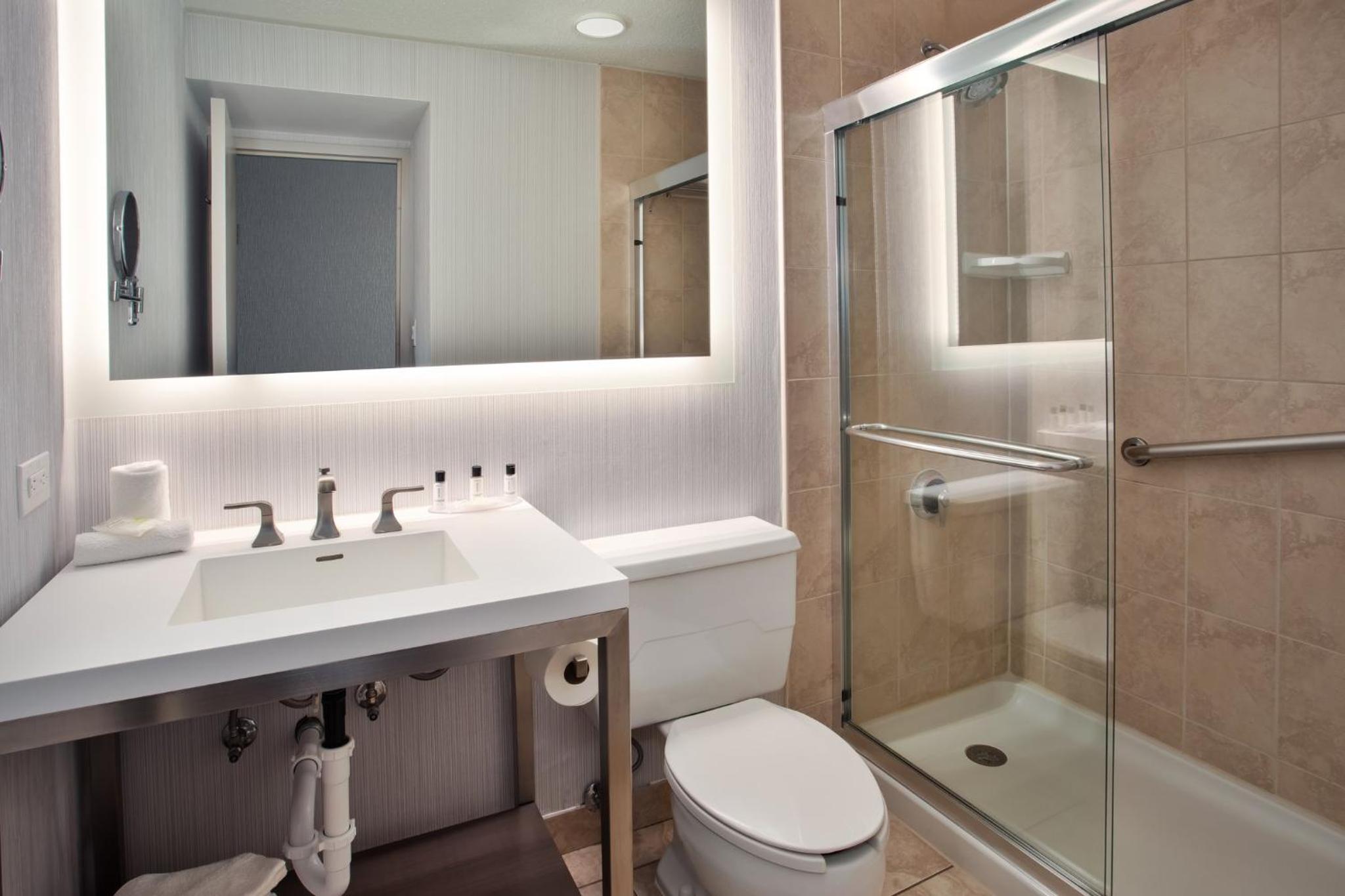 Crowne Plaza Chicago-Northbrook, an IHG Hotel - Property Image 17