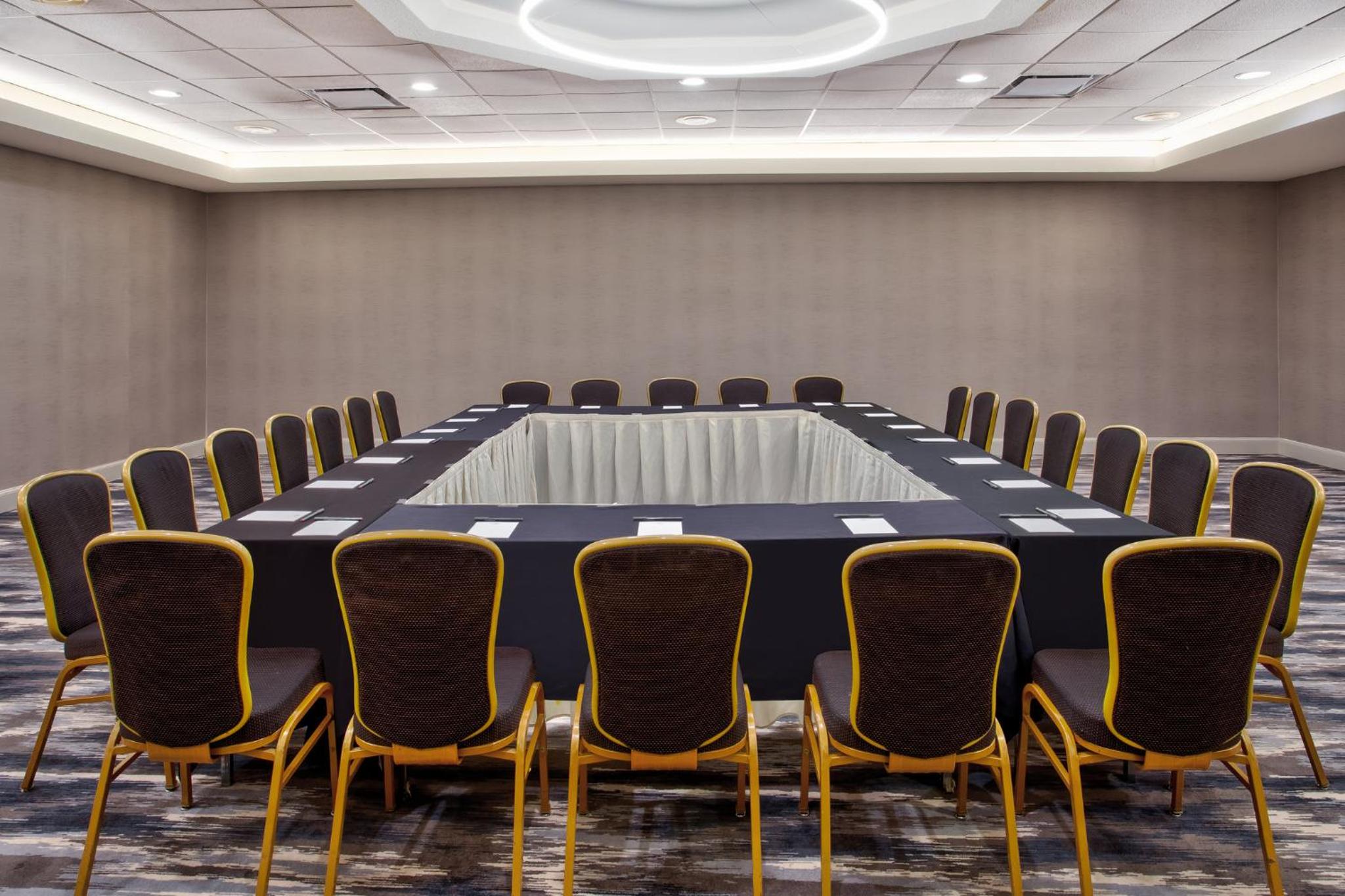Crowne Plaza Chicago-Northbrook, an IHG Hotel - Property Image 13
