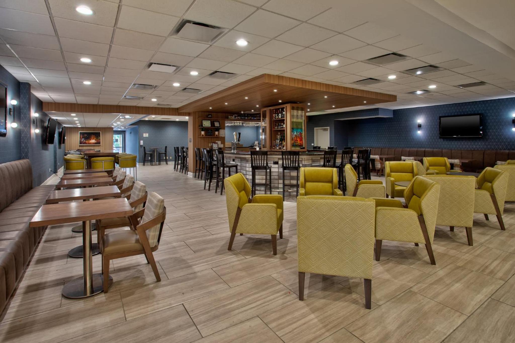 Crowne Plaza Chicago-Northbrook, an IHG Hotel - Property Image 11