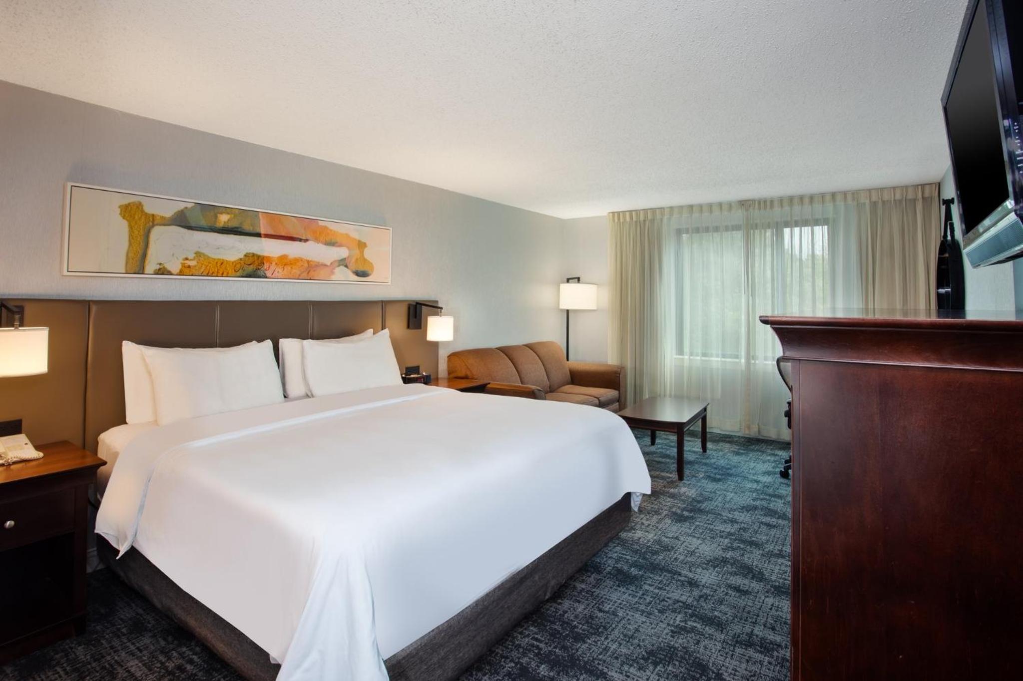 Crowne Plaza Chicago-Northbrook, an IHG Hotel - Property Image 61