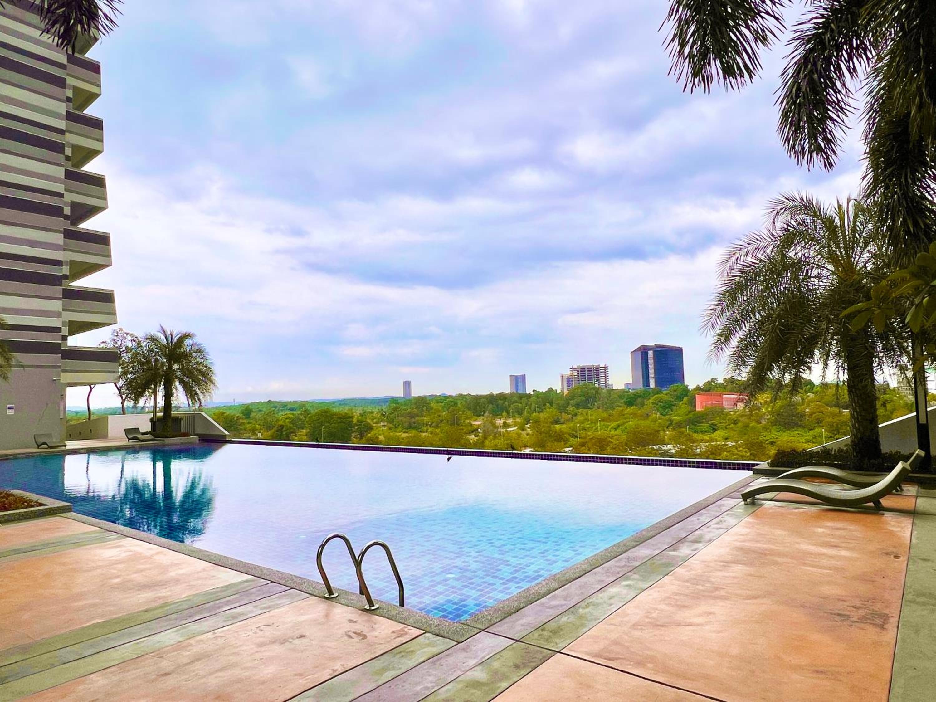 Legoland -8min Walk-Spacious Kids friendly -500MBS-1-12Pax Kairos Stay photo 3