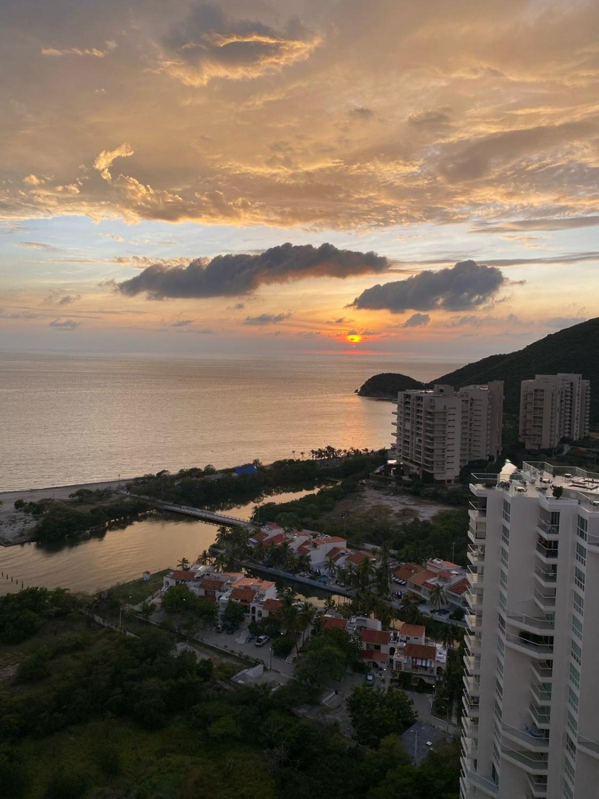 PENTHOUSE con Vista y Salida Directa al Mar