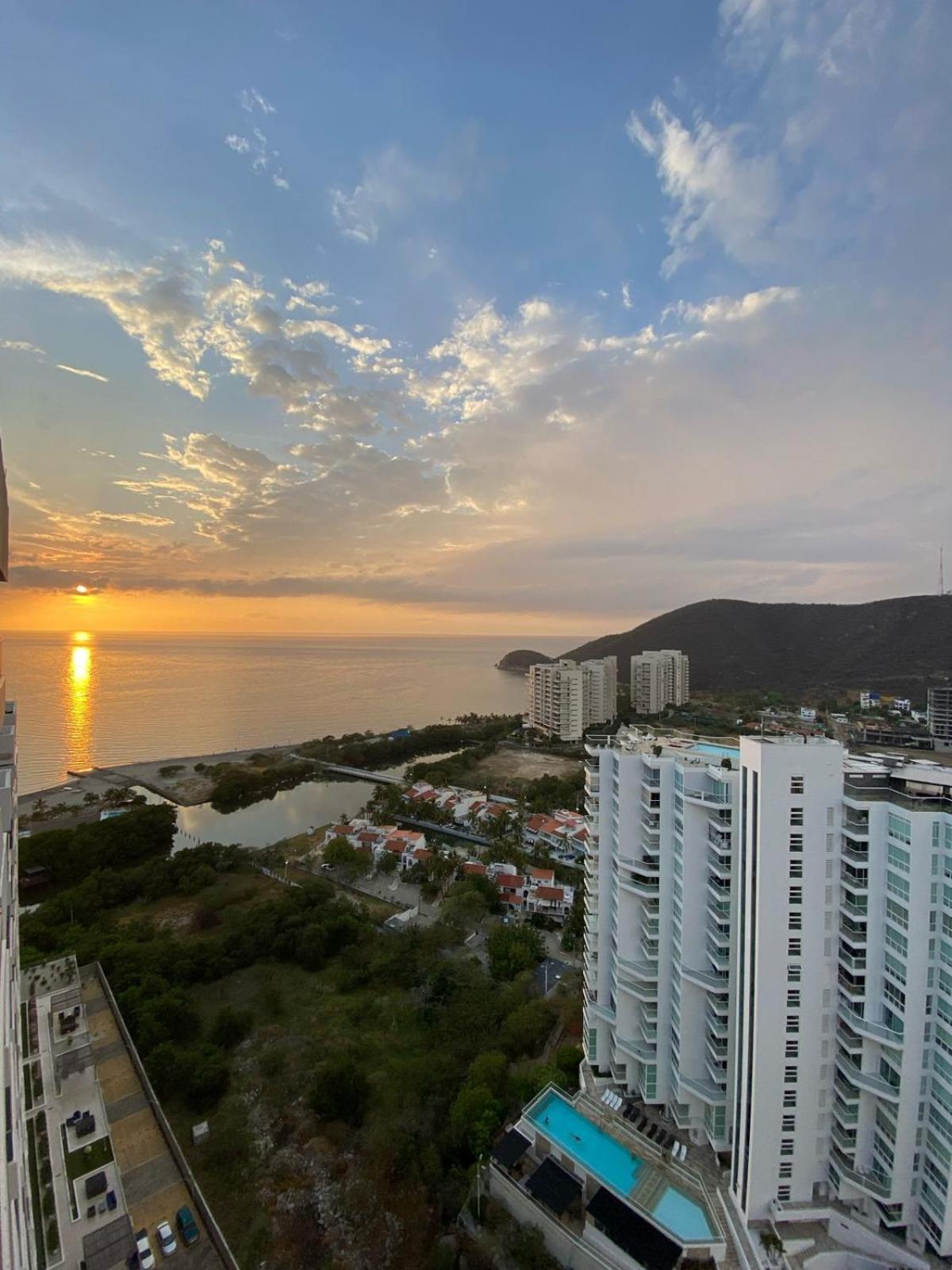 PENTHOUSE con Vista y Salida Directa al Mar