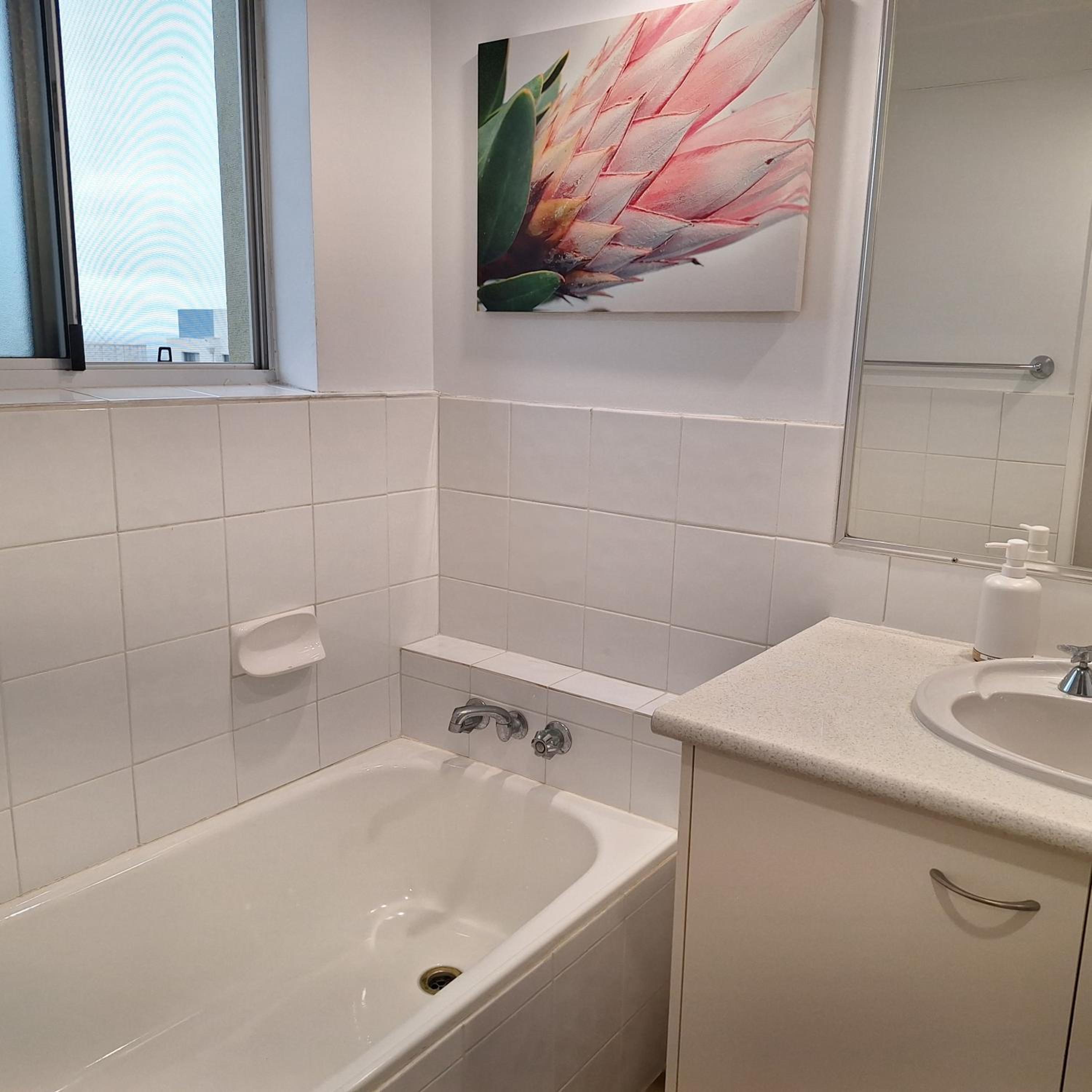 Kings Beachside Escape spacious apartment centrally located