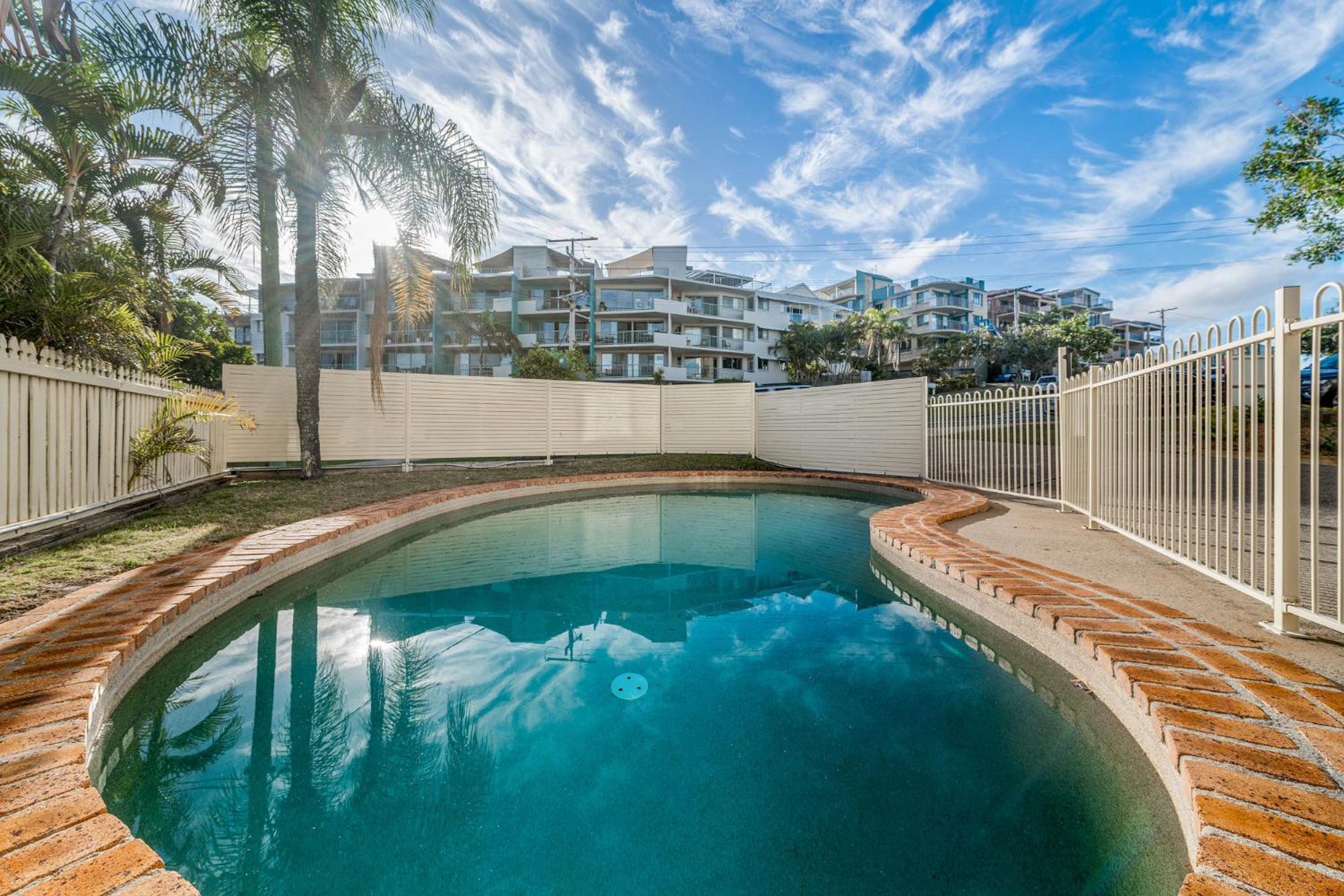 Kings Beachside Escape spacious apartment centrally located