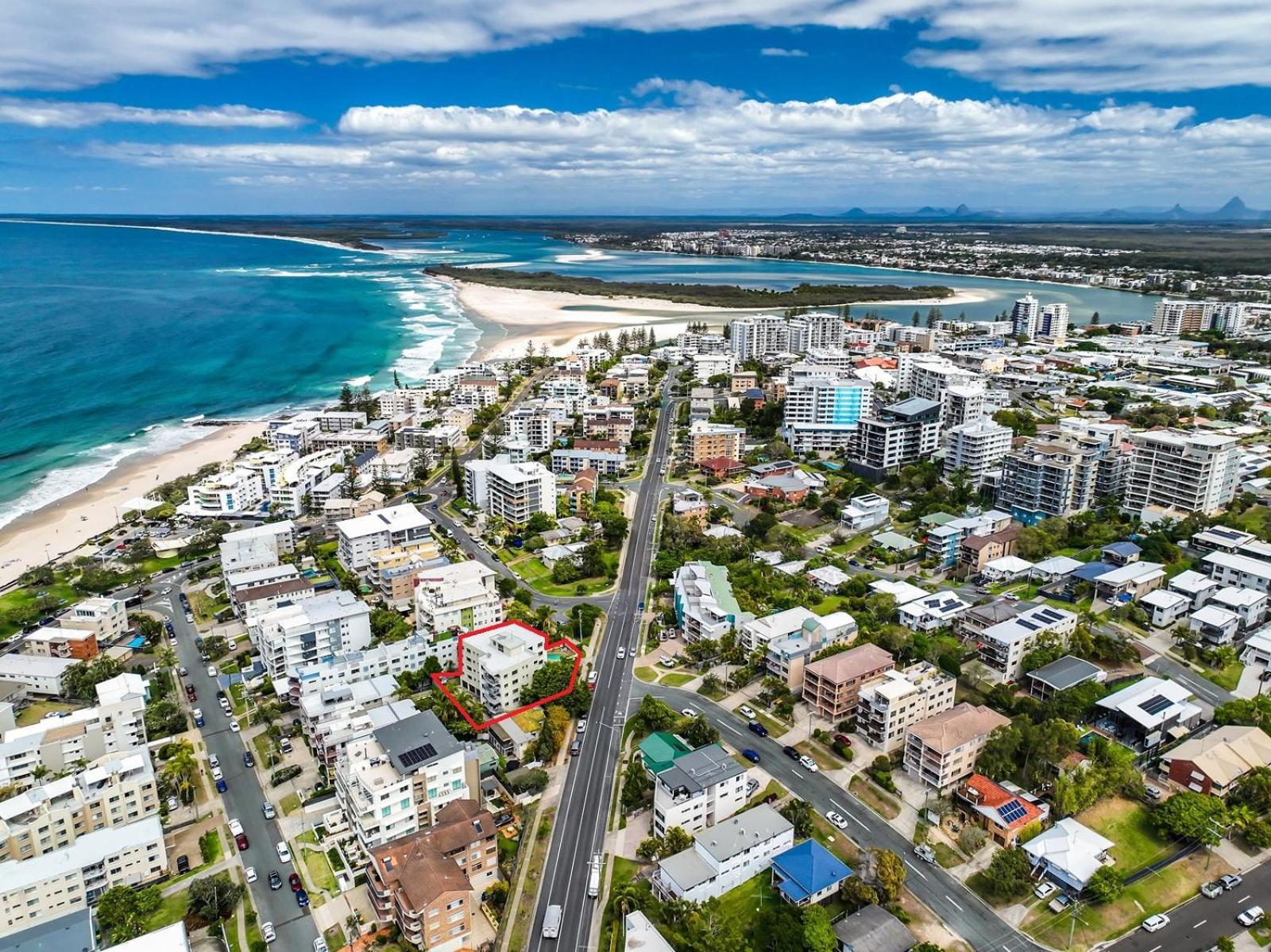 Kings Beachside Escape spacious apartment centrally located