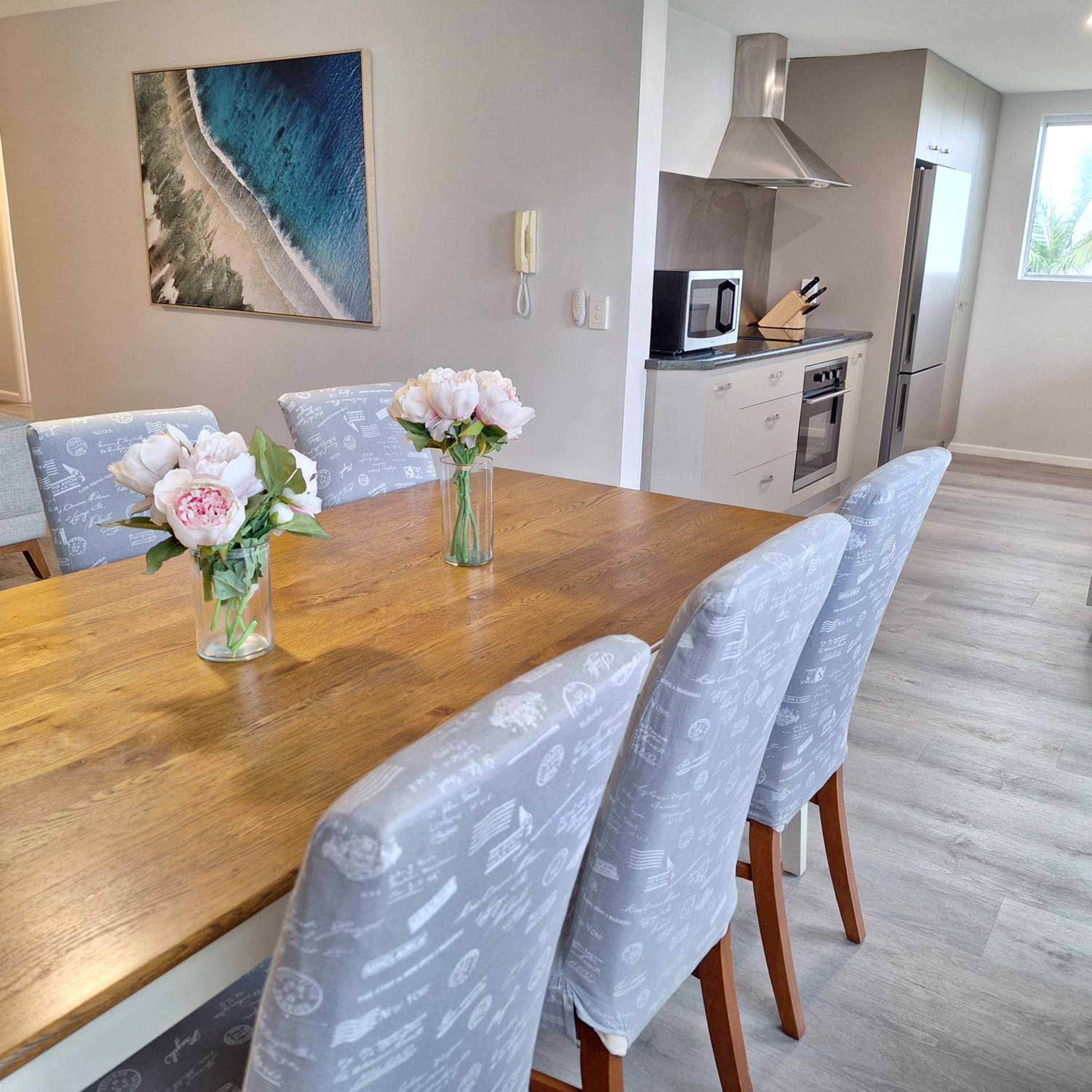 Kings Beachside Escape spacious apartment centrally located