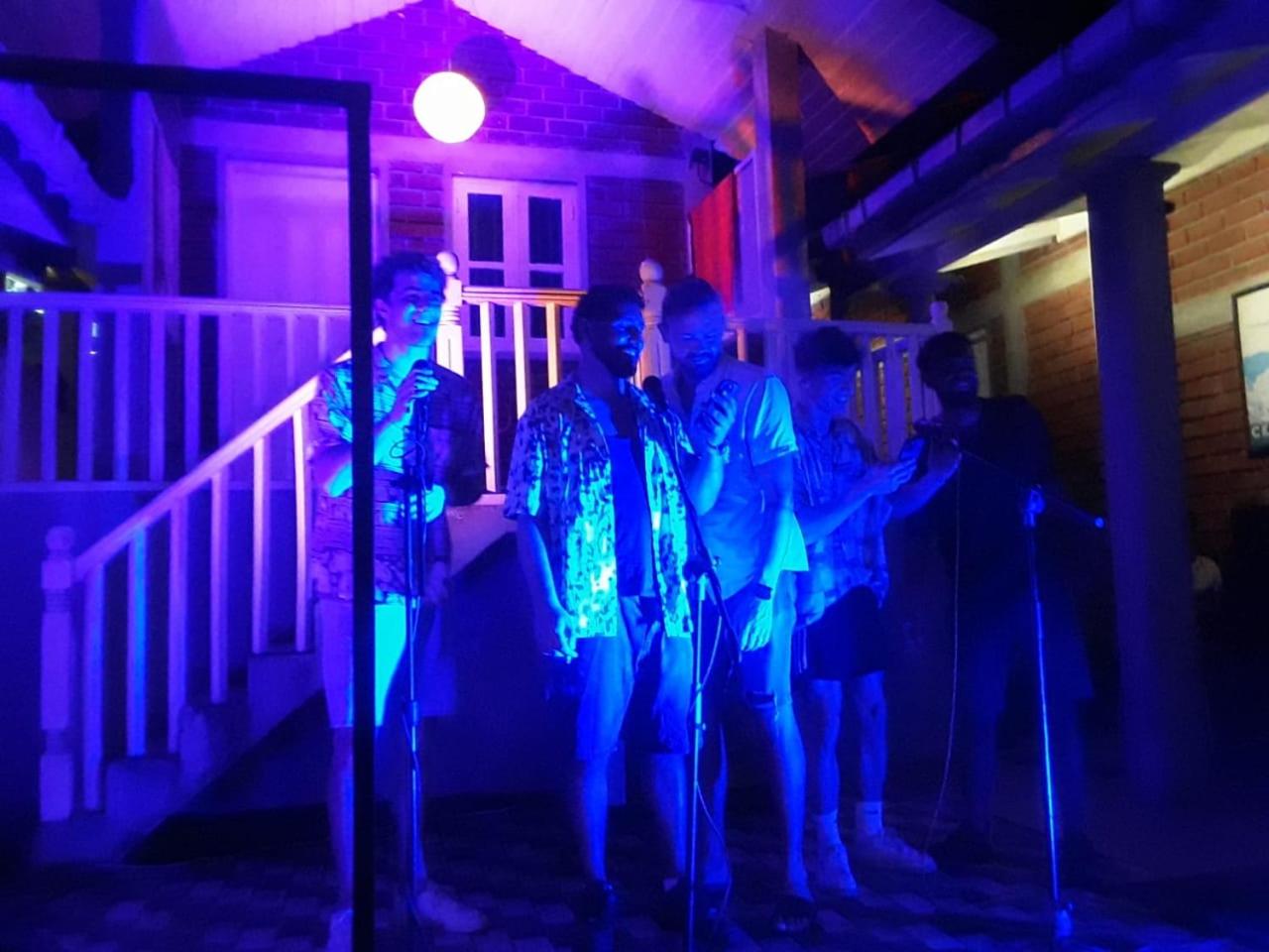 Hangover Hostels Mirissa