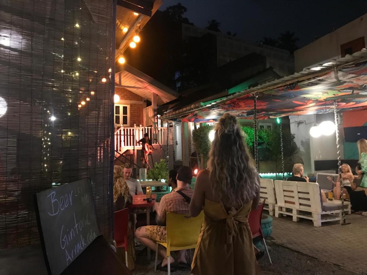 Hangover Hostels Mirissa