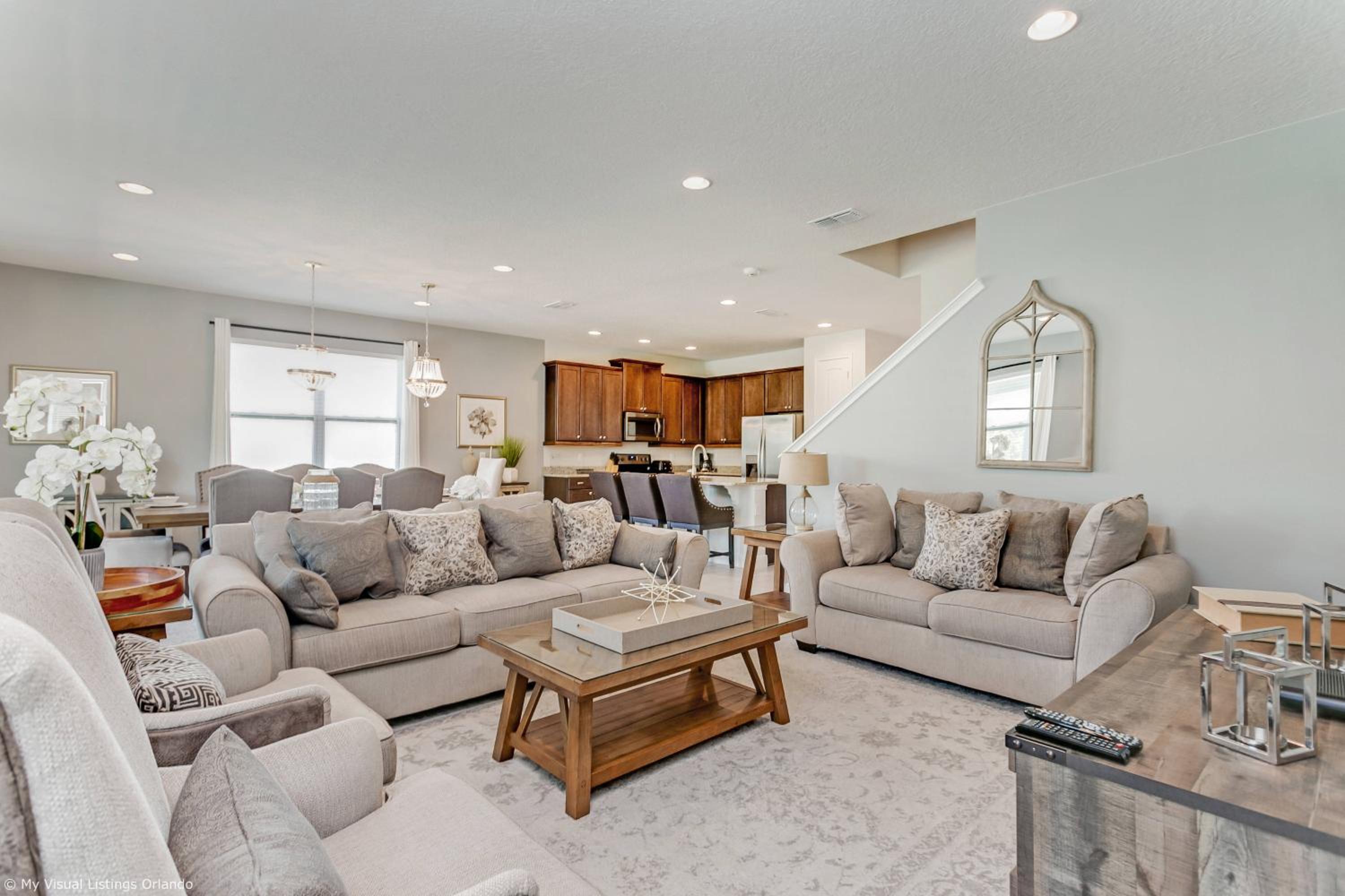 Encore Resort 8 Bedroom Home with Pool 2114