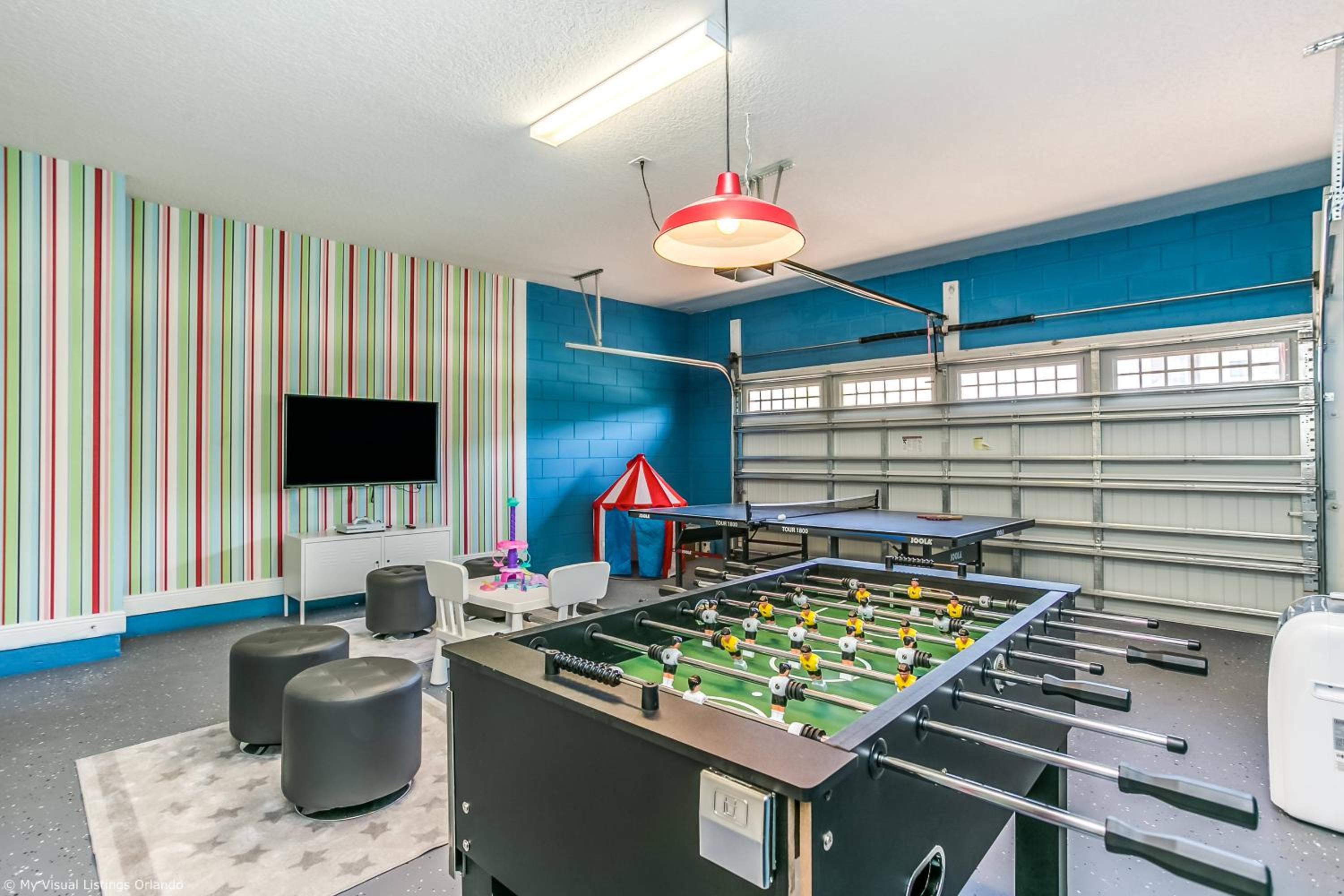 Encore Resort 8 Bedroom Home with Pool 2114