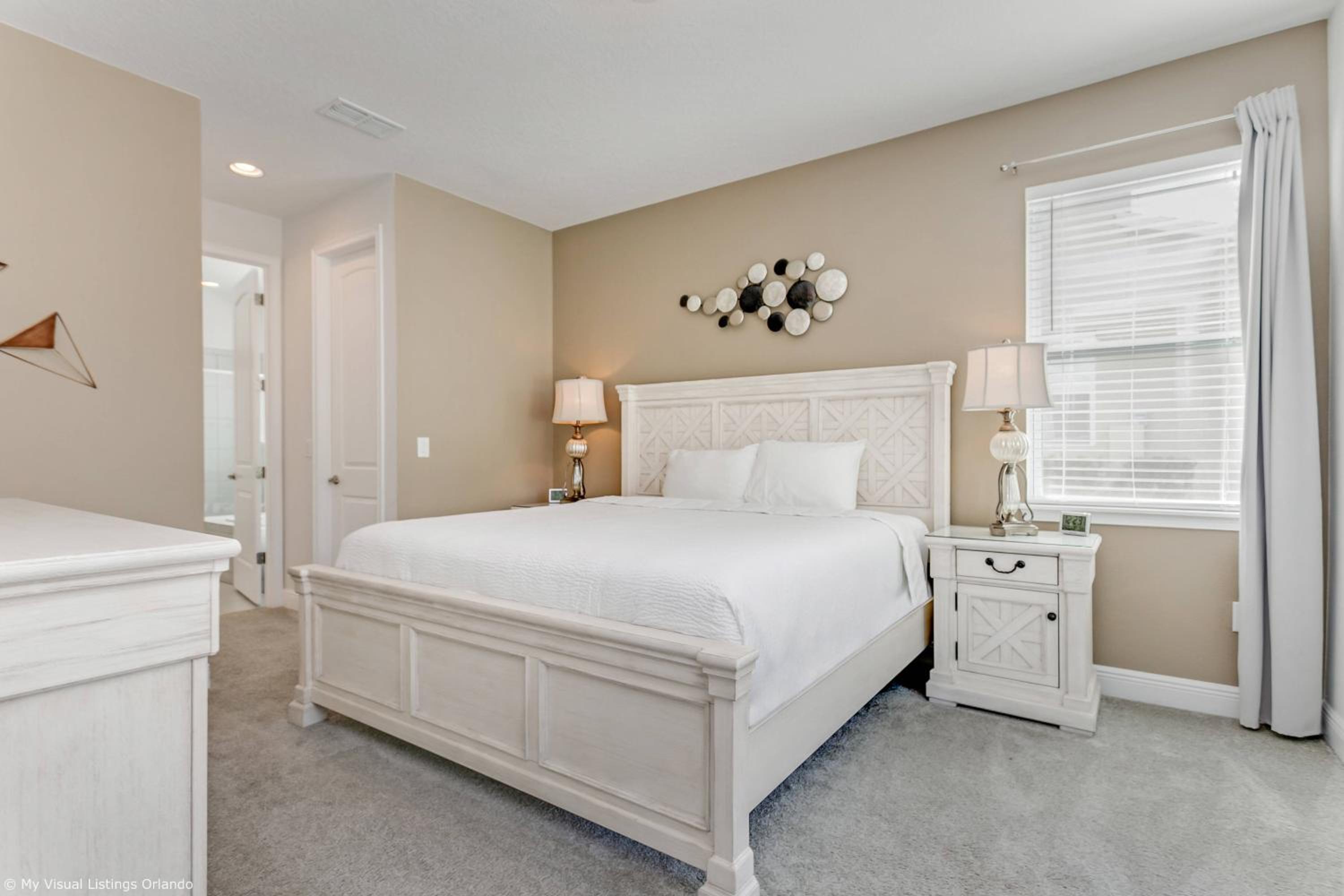 Encore Resort 8 Bedroom Home with Pool 2114