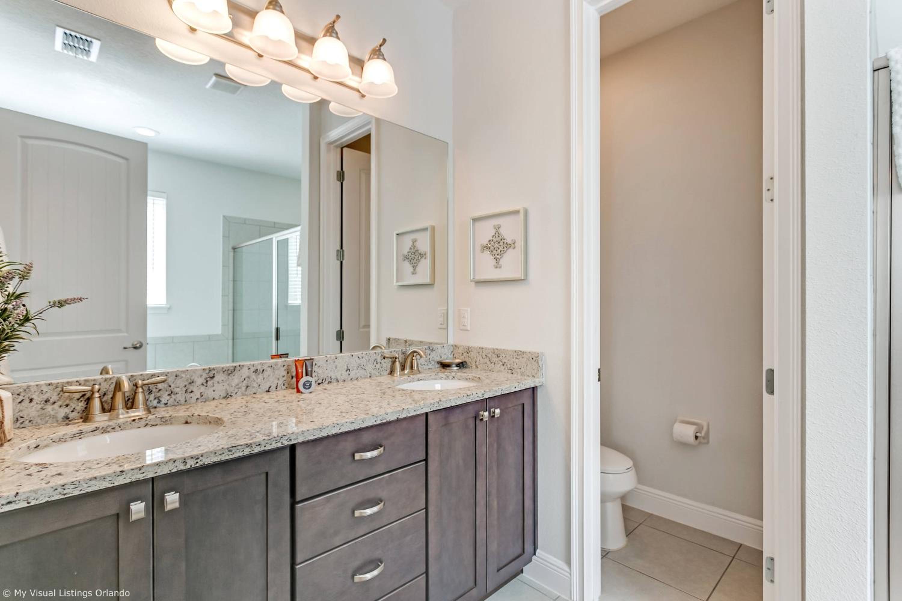 Encore Resort 8 Bedroom Home with Pool 2114