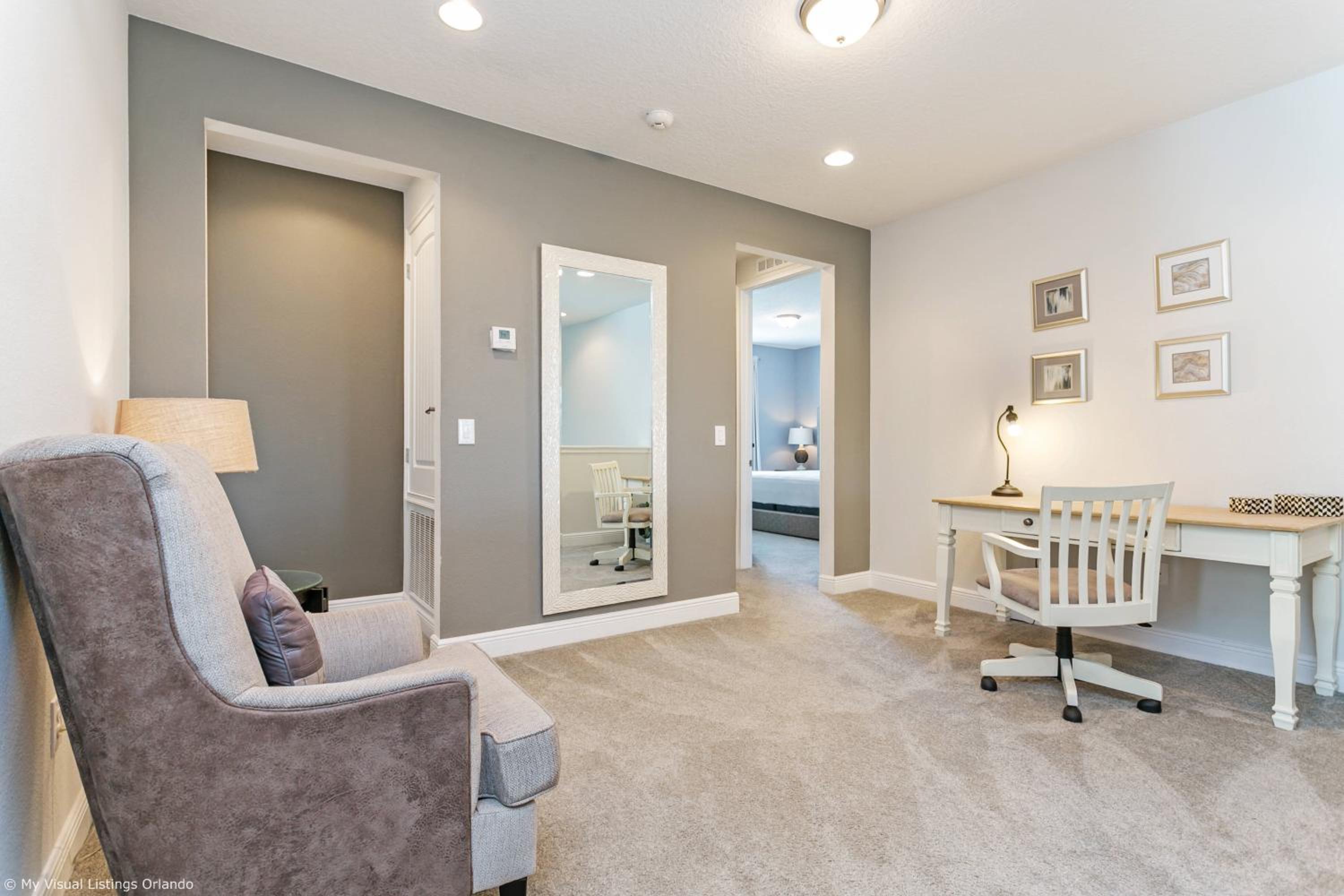 Encore Resort 8 Bedroom Home with Pool 2114