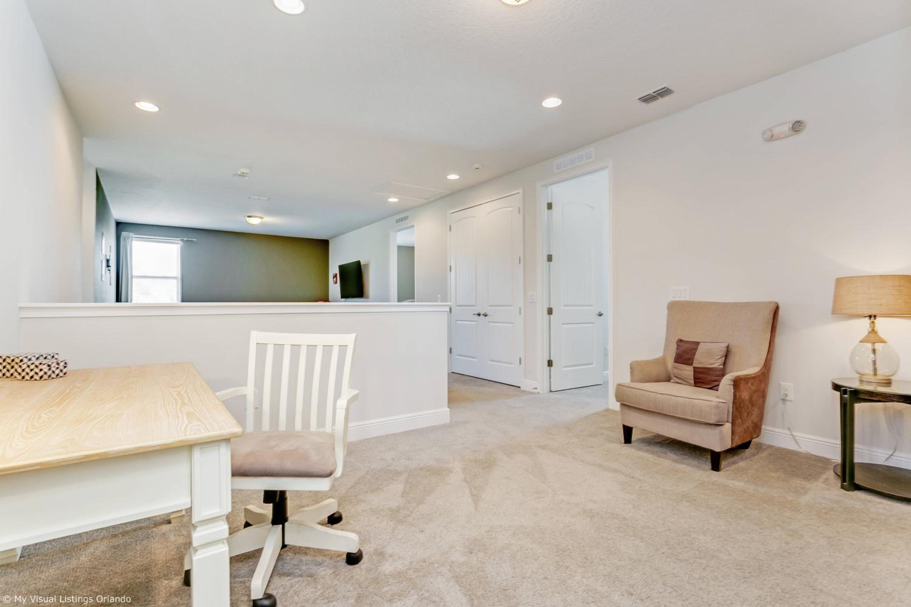 Encore Resort 8 Bedroom Home with Pool 2114