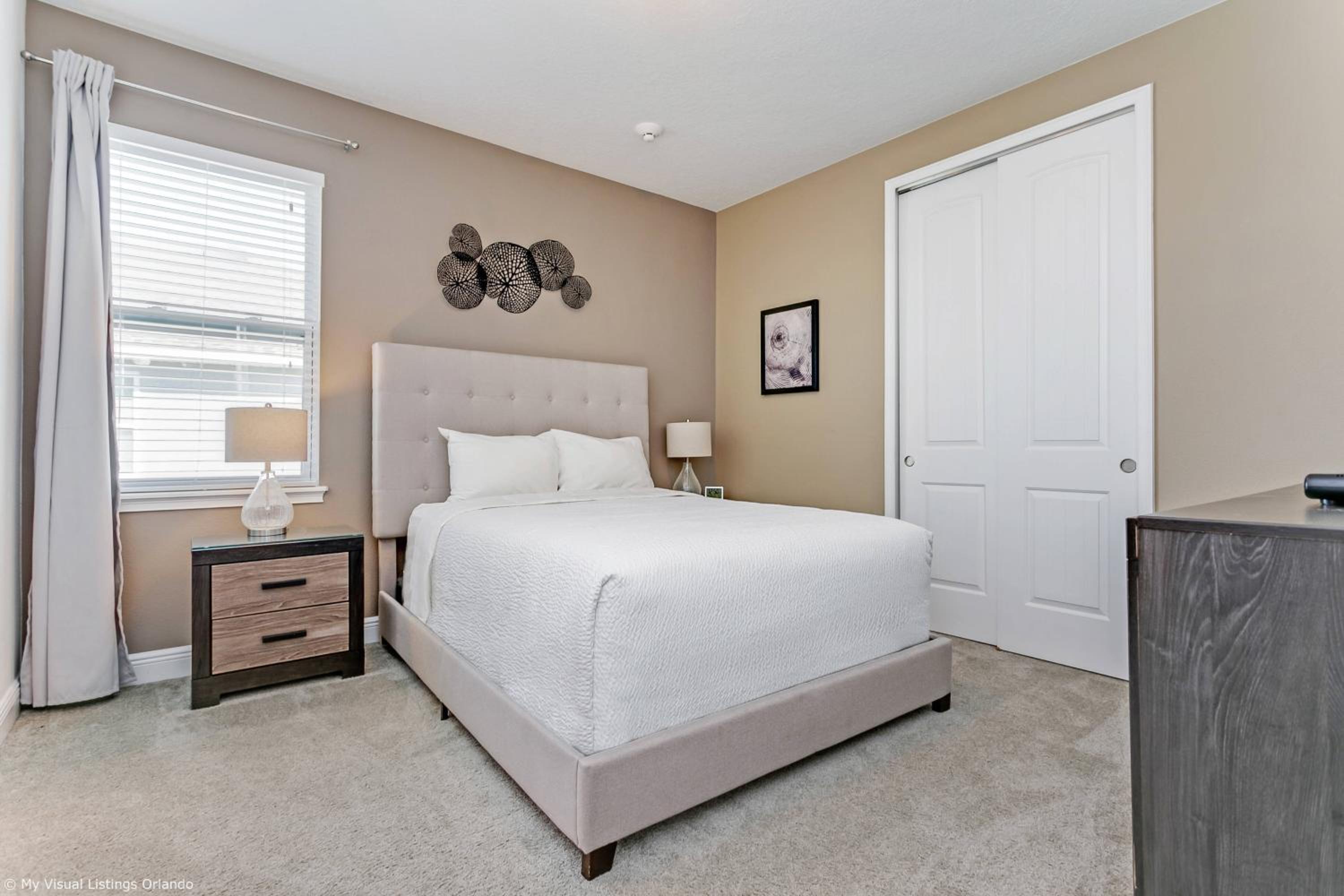 Encore Resort 8 Bedroom Home with Pool 2114