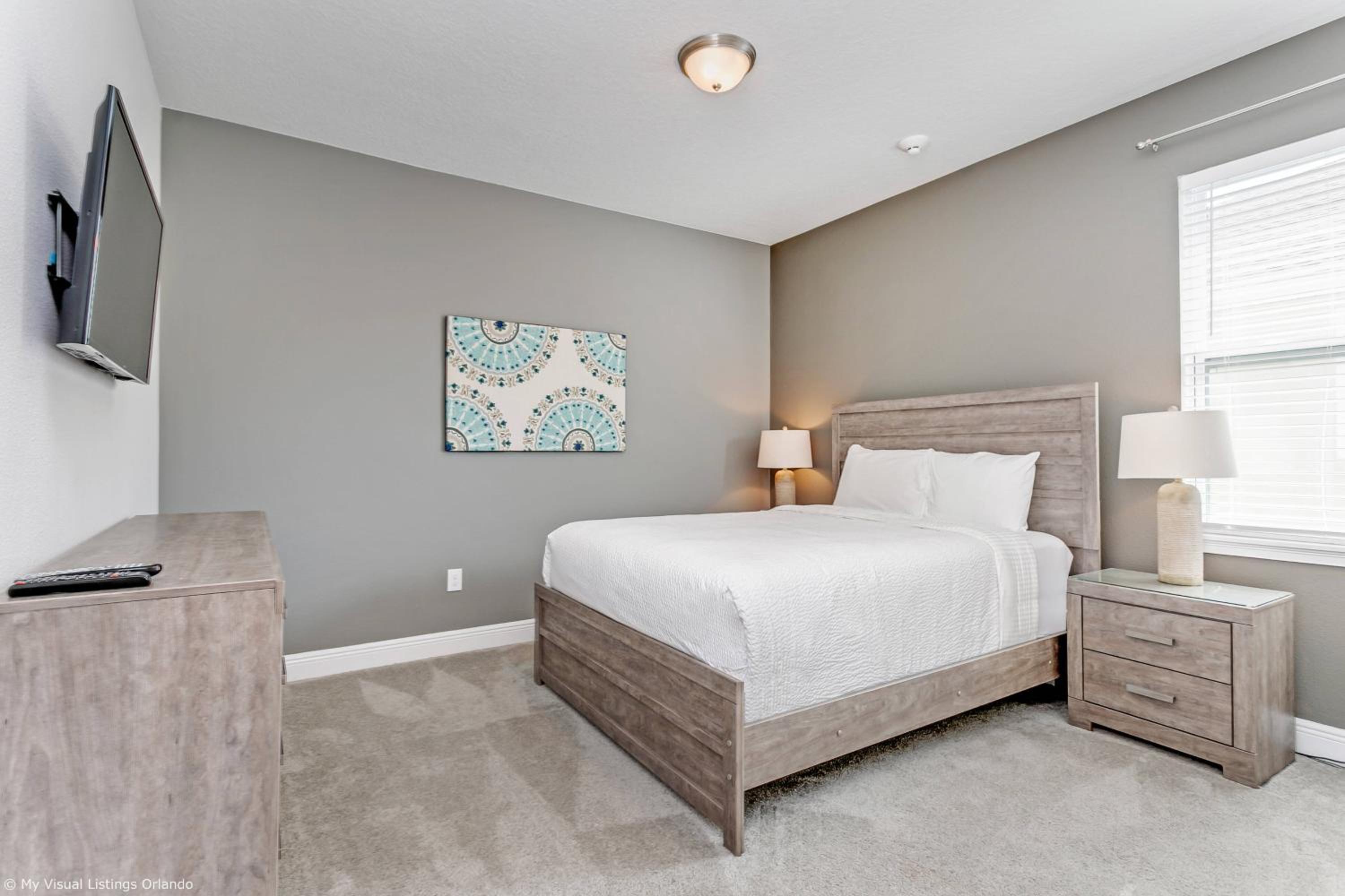 Encore Resort 8 Bedroom Home with Pool 2114