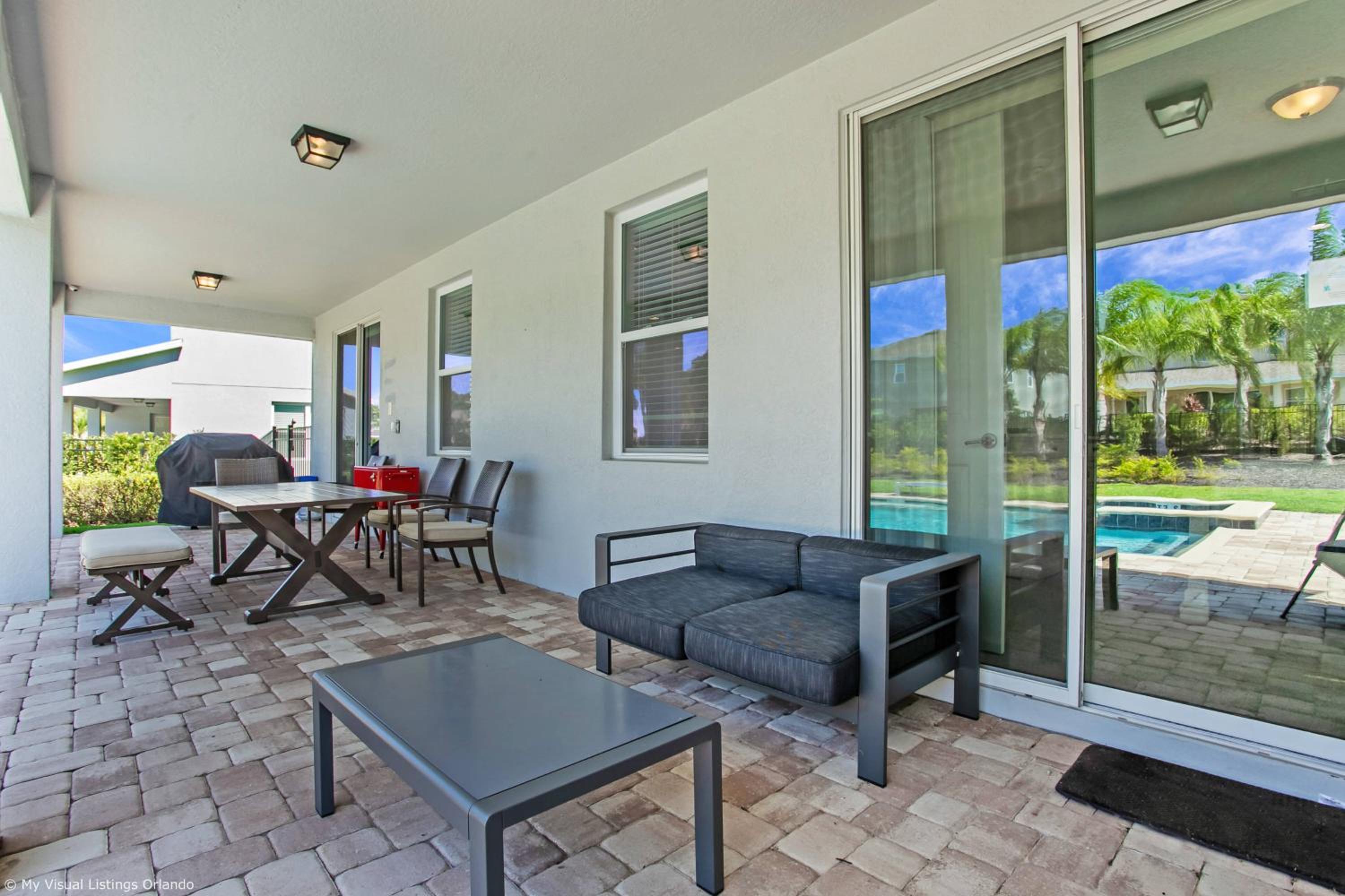Encore Resort 8 Bedroom Home with Pool 2114