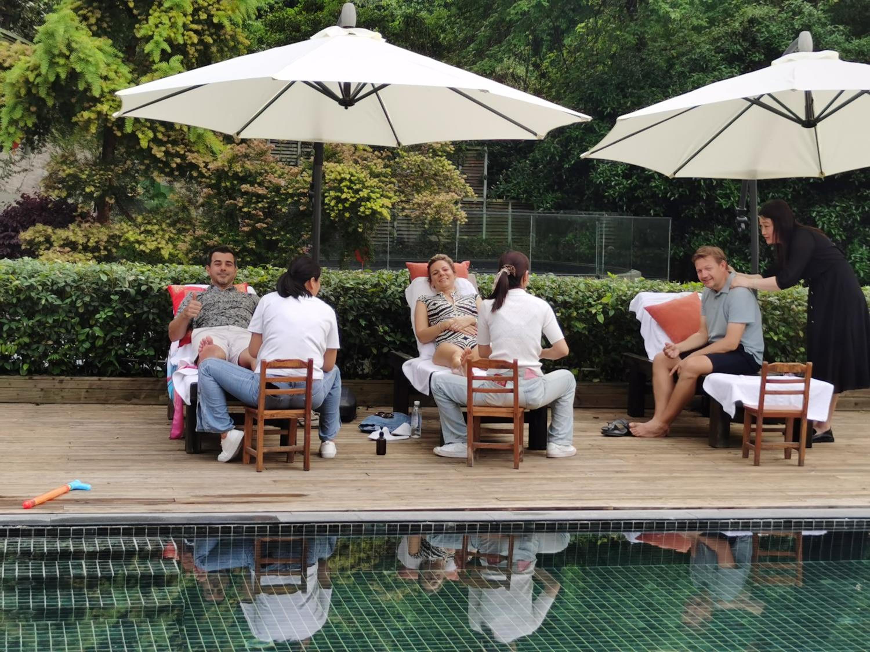 Yangshuo River Lodge Hotel--English speaking team&Swimming pool&Activties organized&Free pick up from Airport or TS over 3 nights