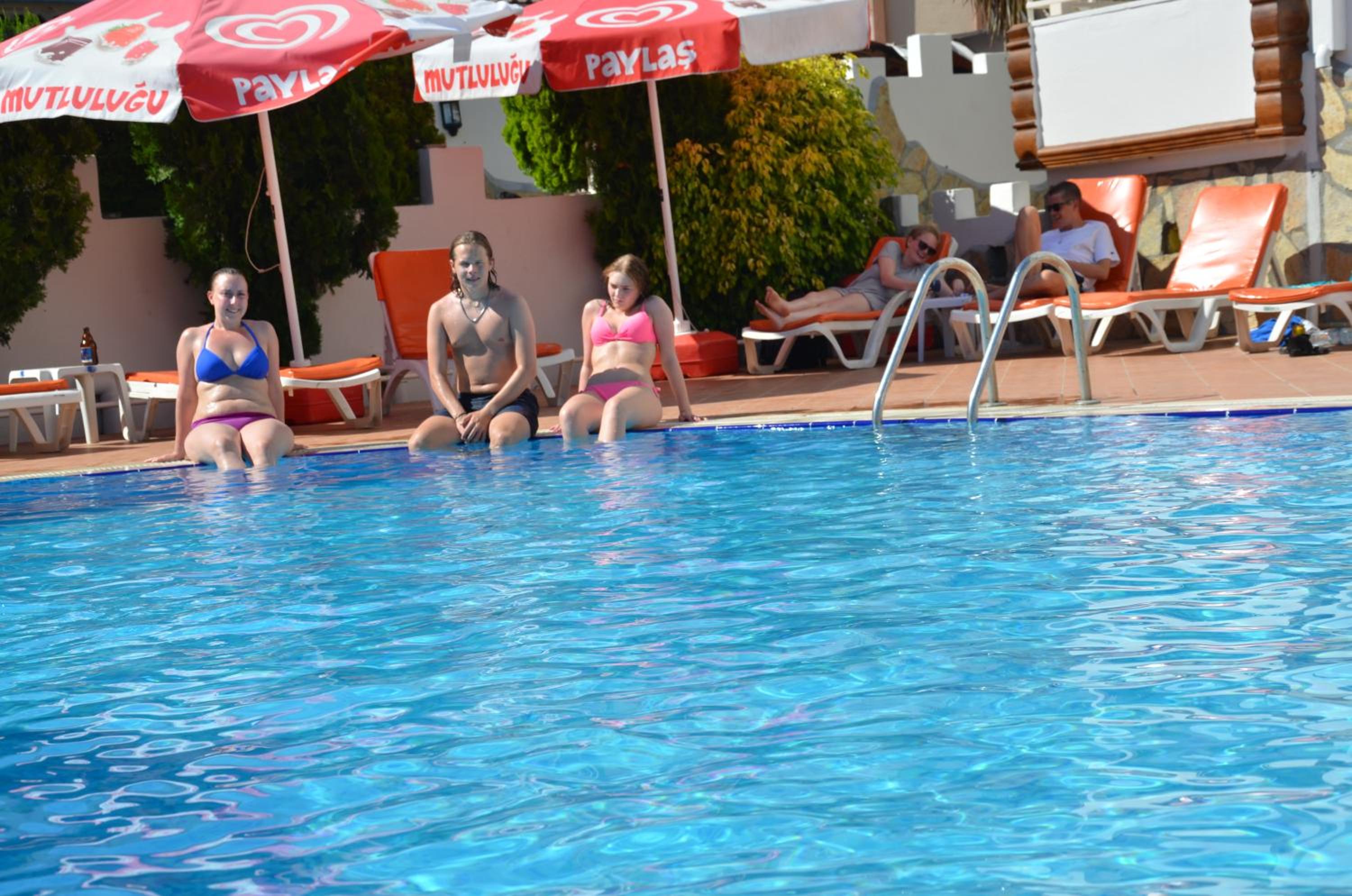 Side Vacations - Sun Flower Apart Hotel - Property Image 1