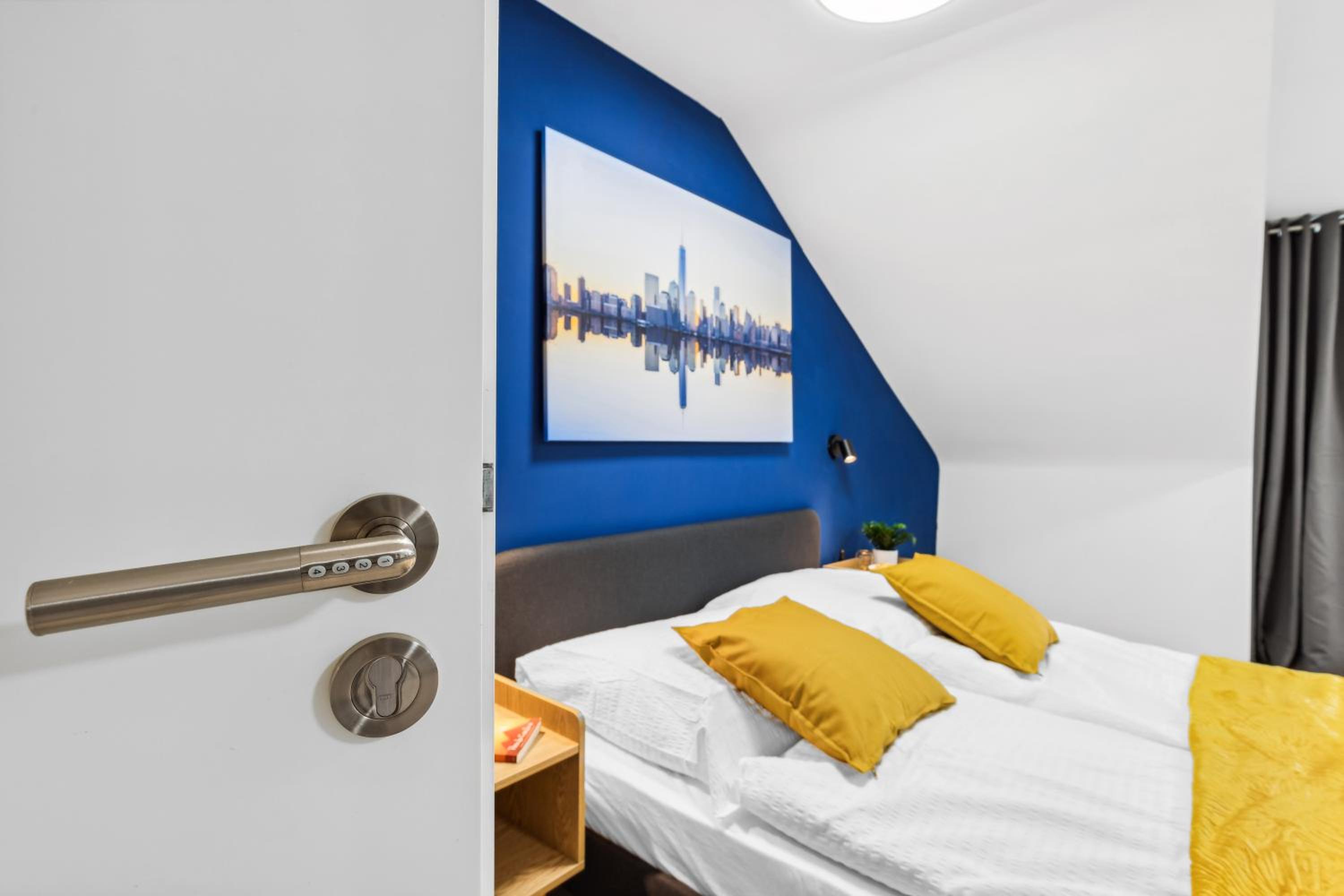 Zentrale, Große & Moderne Unterkunft in Koblenz