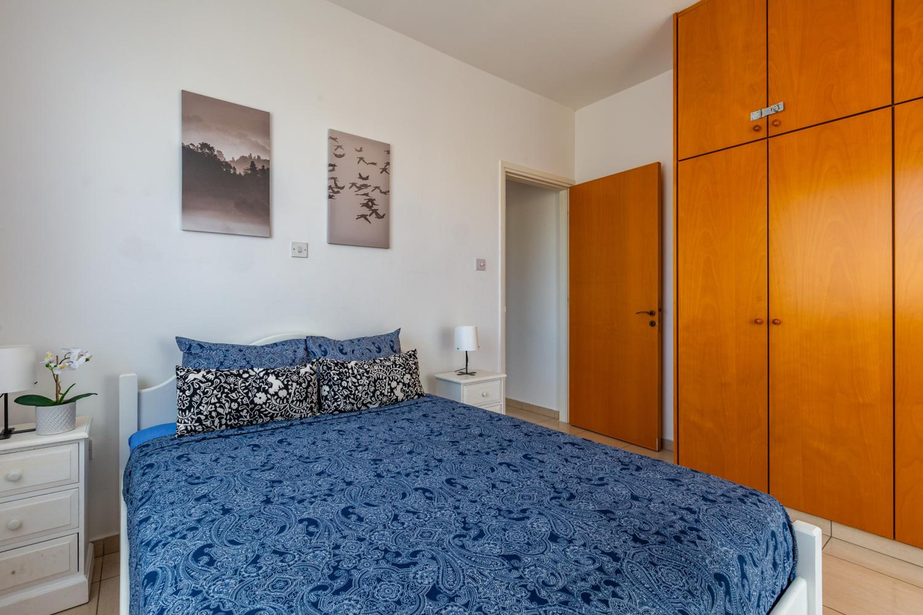 Just renovated beautiful 2 bed apartment in Paphos 5 min drive to the beach