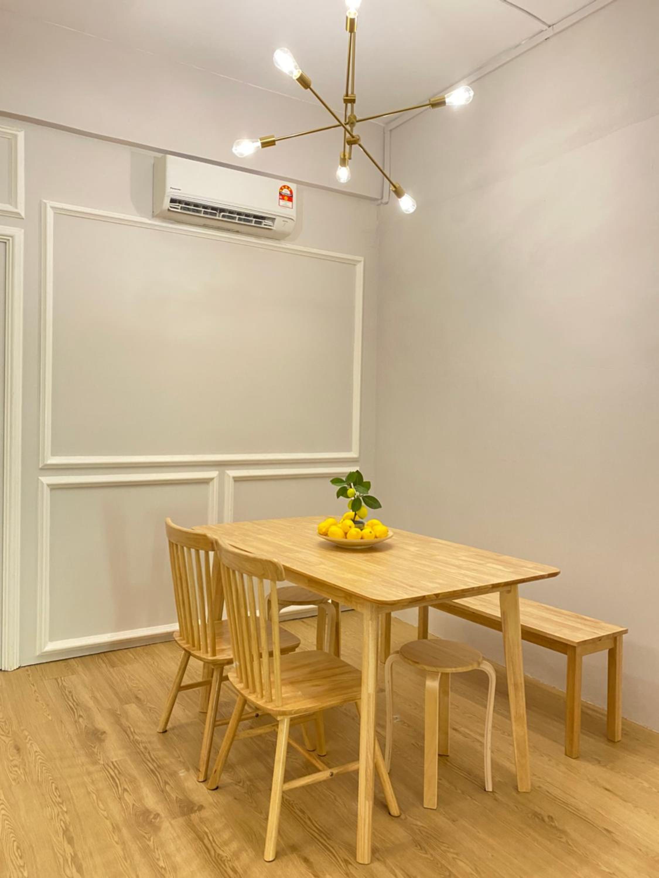 Lemon Olive Stylish Townhouse