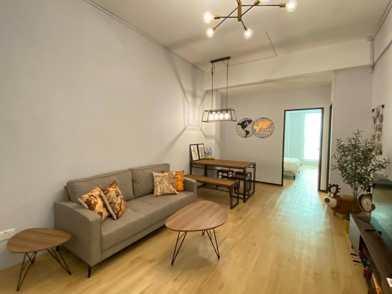 Lemon Olive Stylish Townhouse