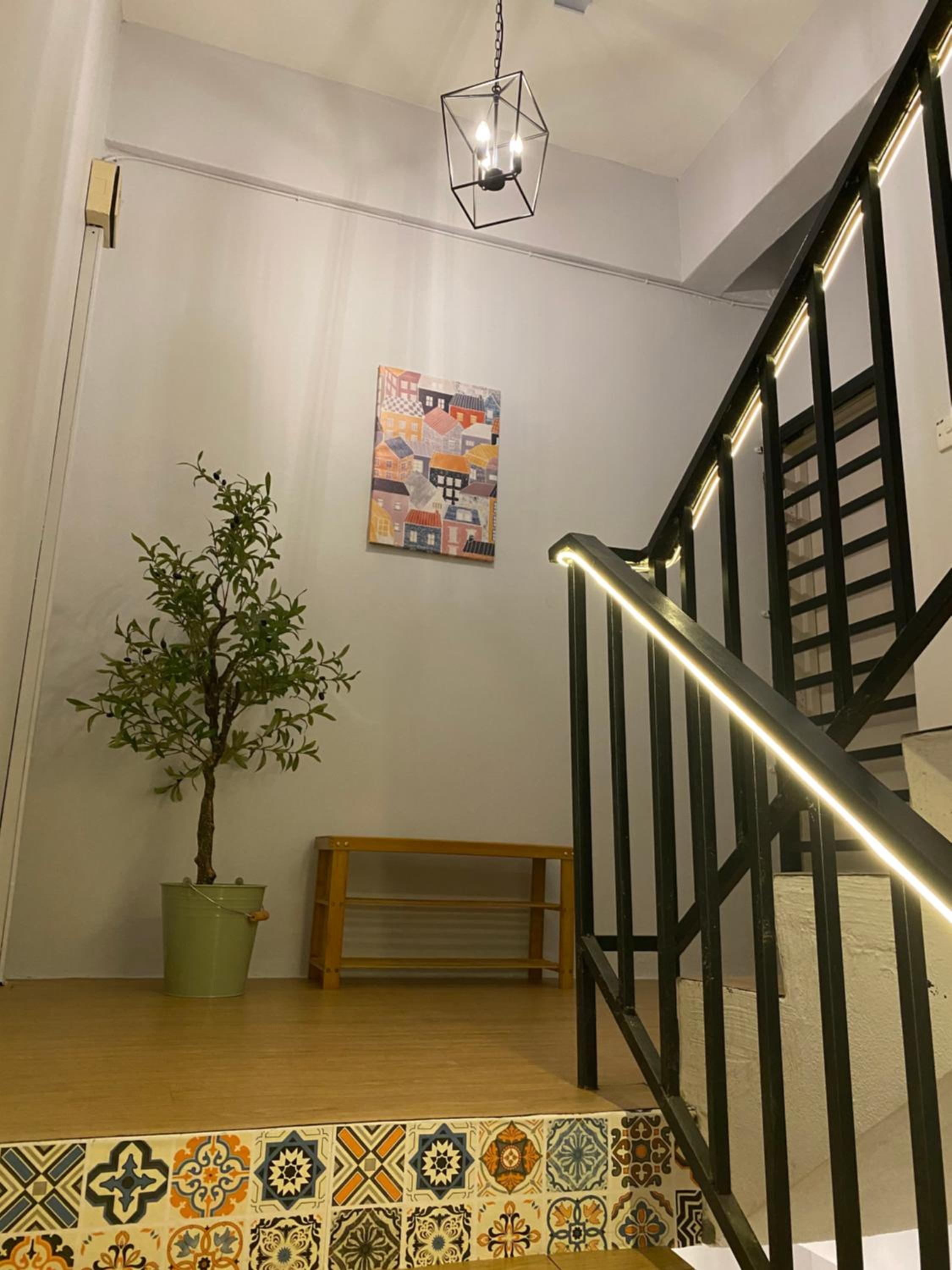 Lemon Olive Stylish Townhouse