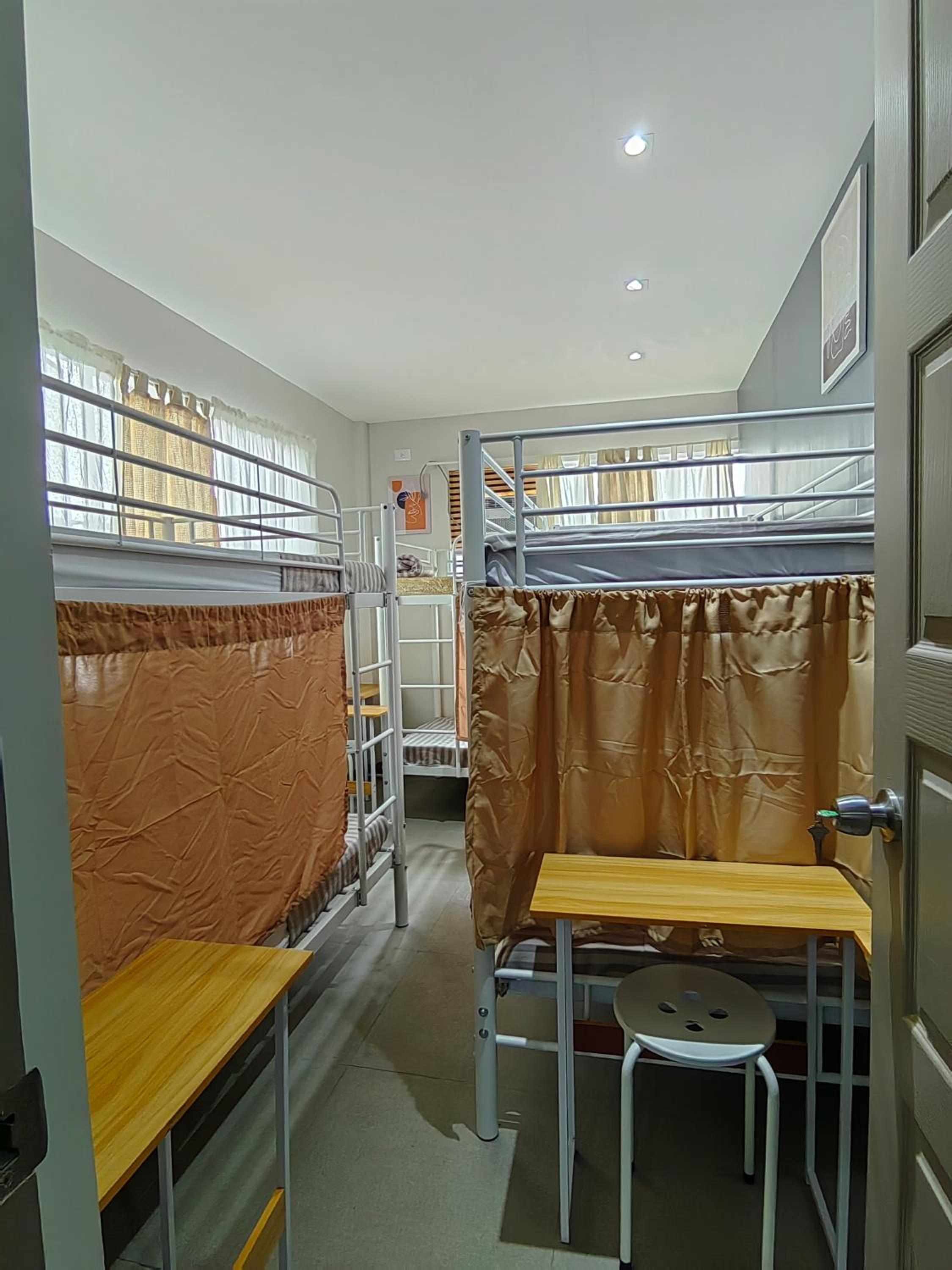 HOST HOMESPACE
