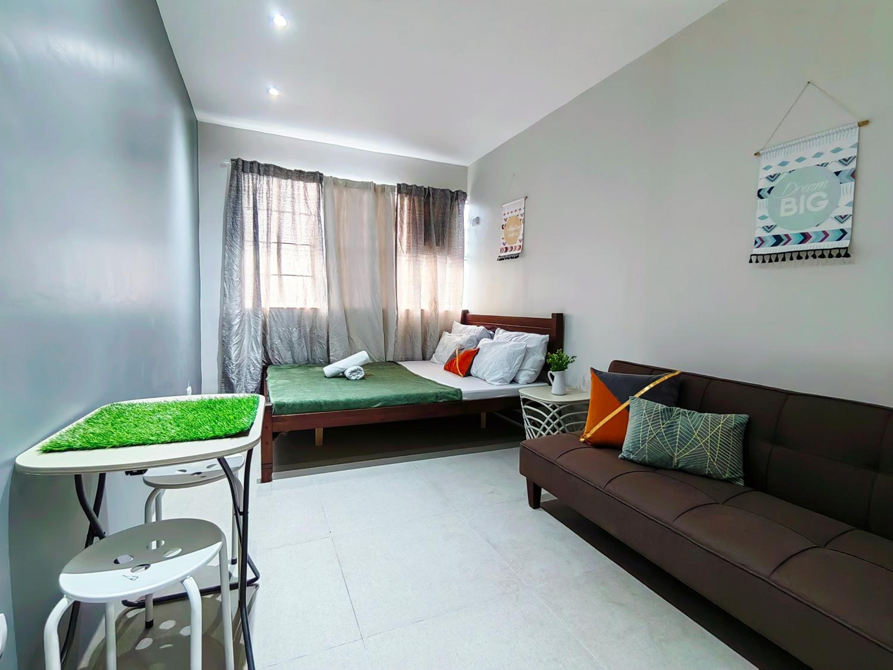HOST HOMESPACE