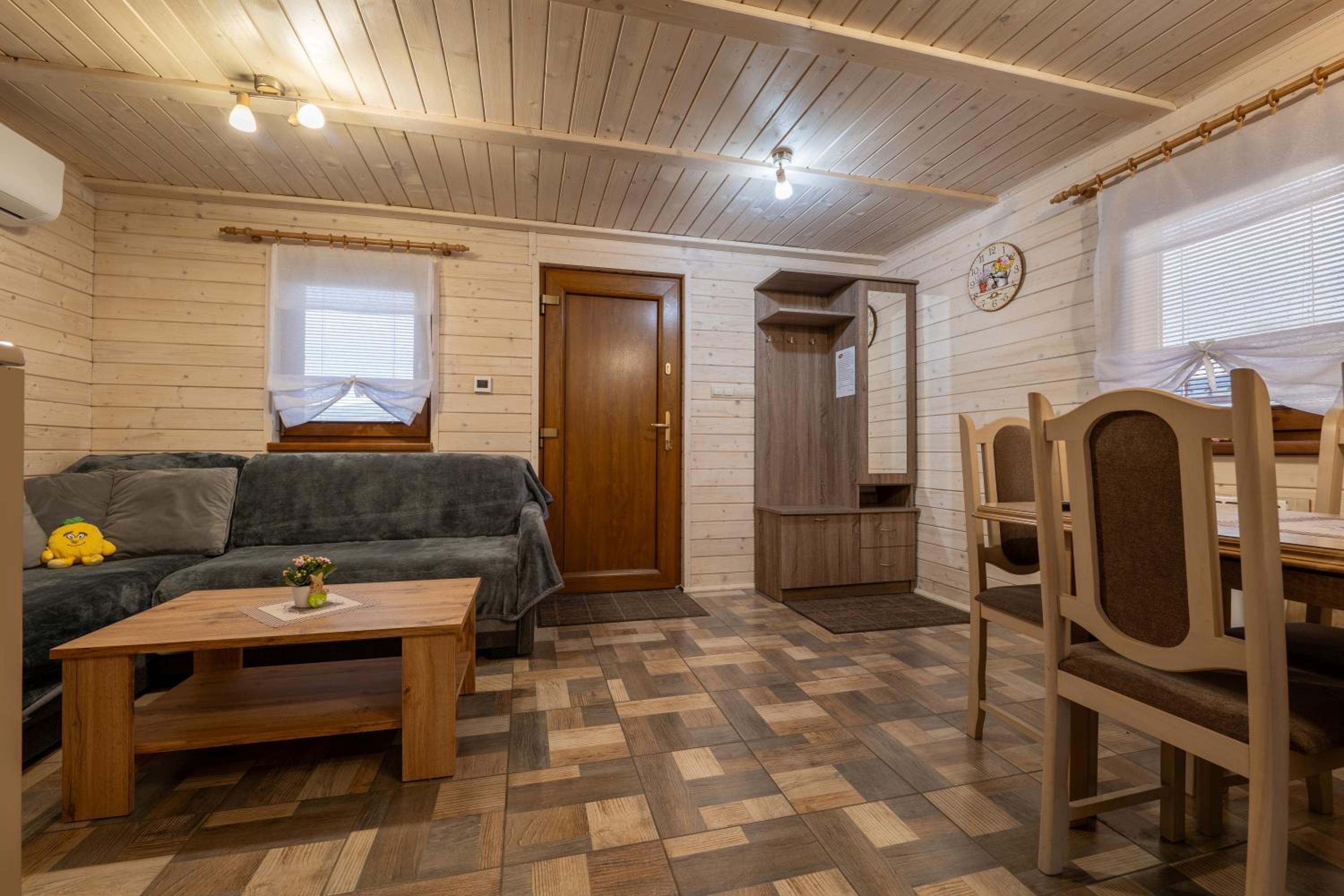 Drevenička Rybička view 3