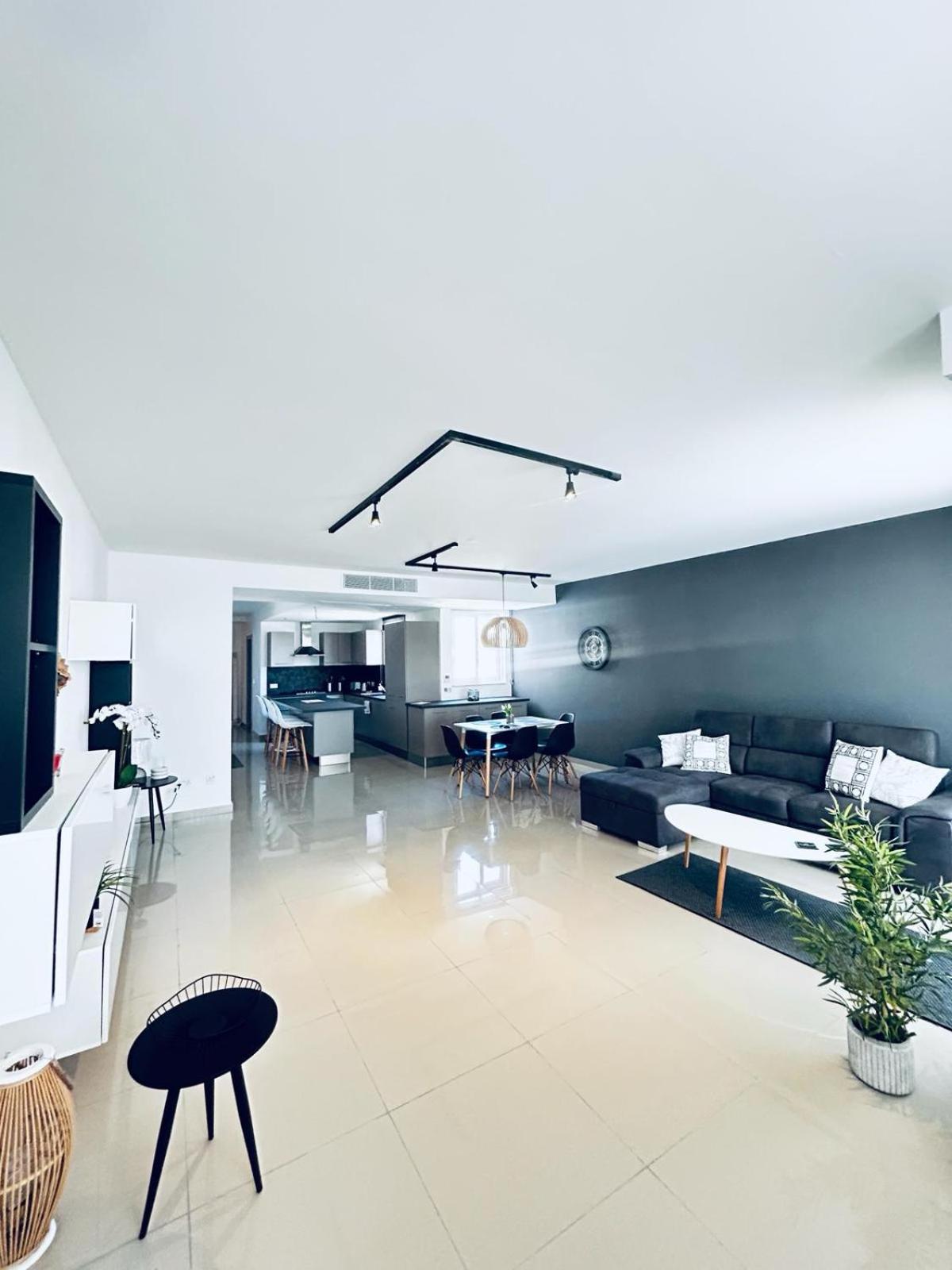 Brand New St. Julian's Luxury Apartment - Wish Malta photo 3